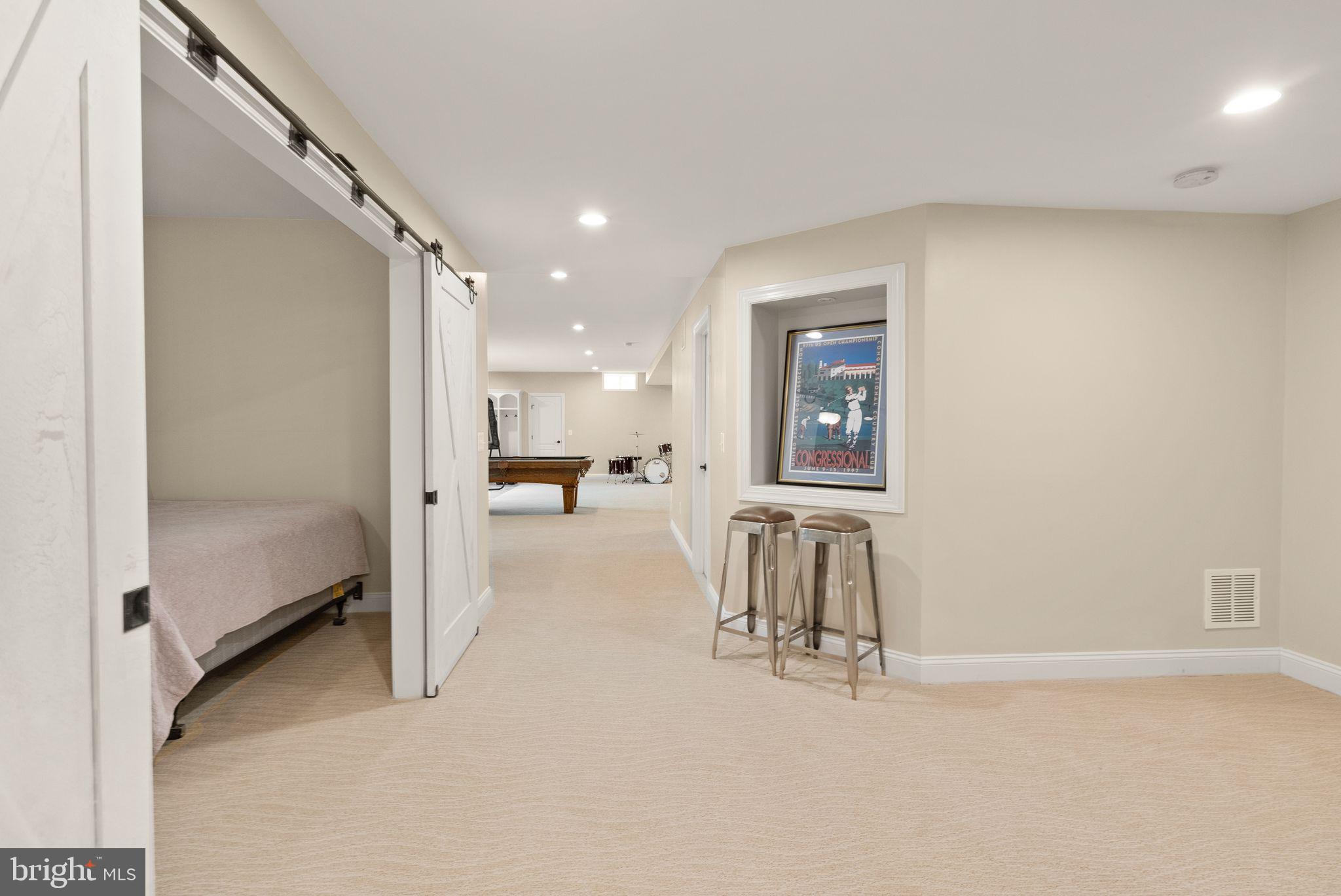 LANSDOWNE ON THE POTOMAC - Residential