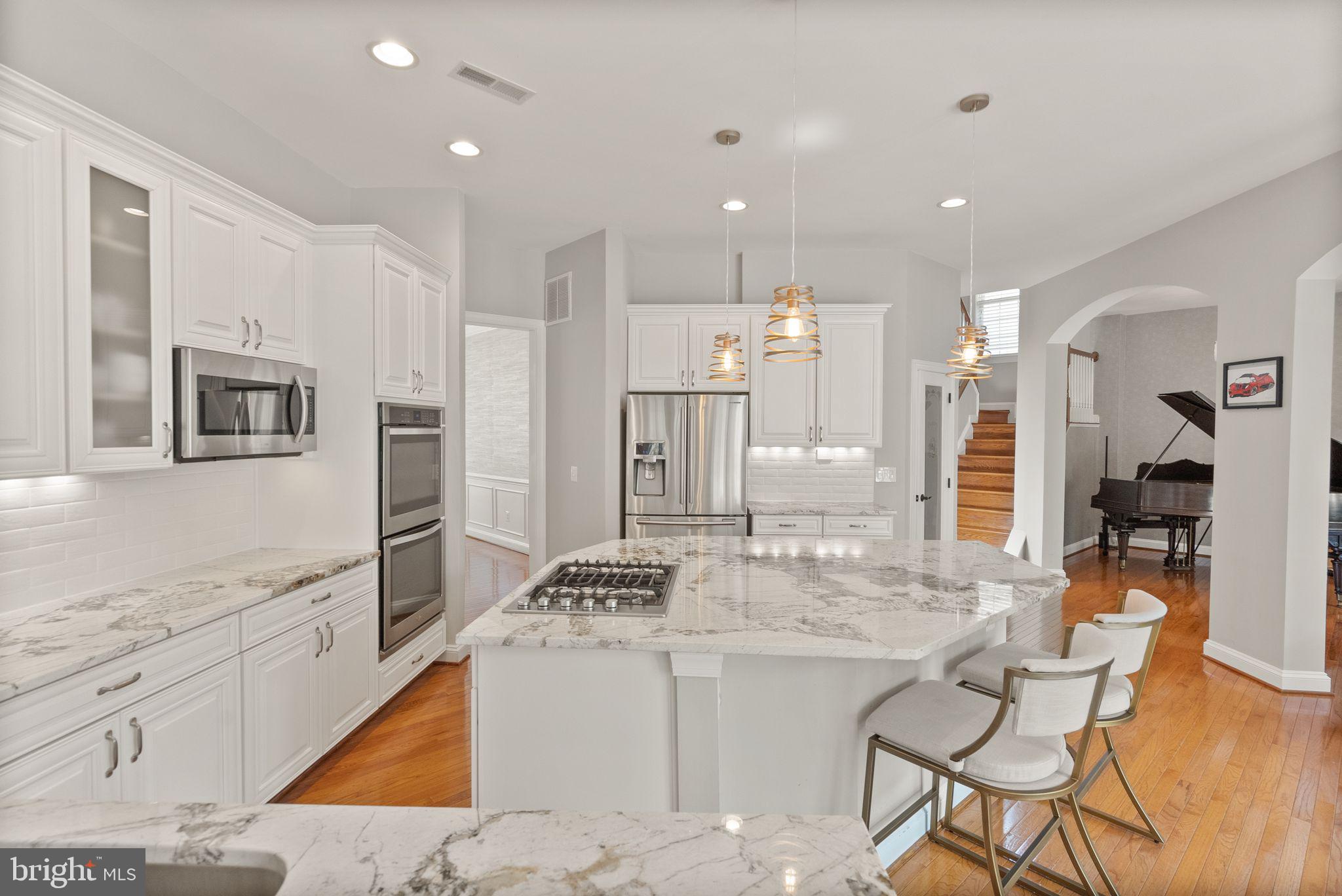 LANSDOWNE ON THE POTOMAC - Residential