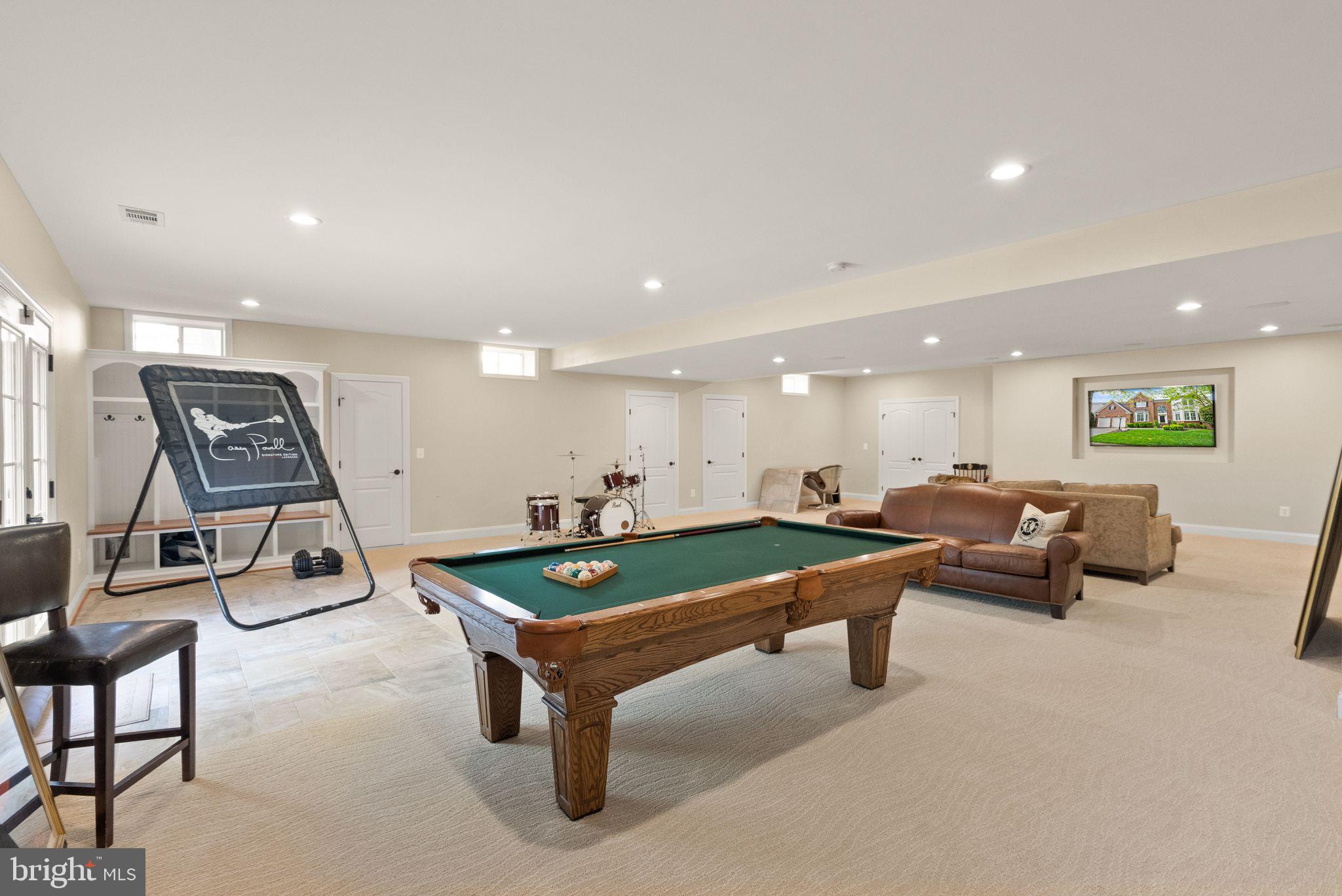 LANSDOWNE ON THE POTOMAC - Residential