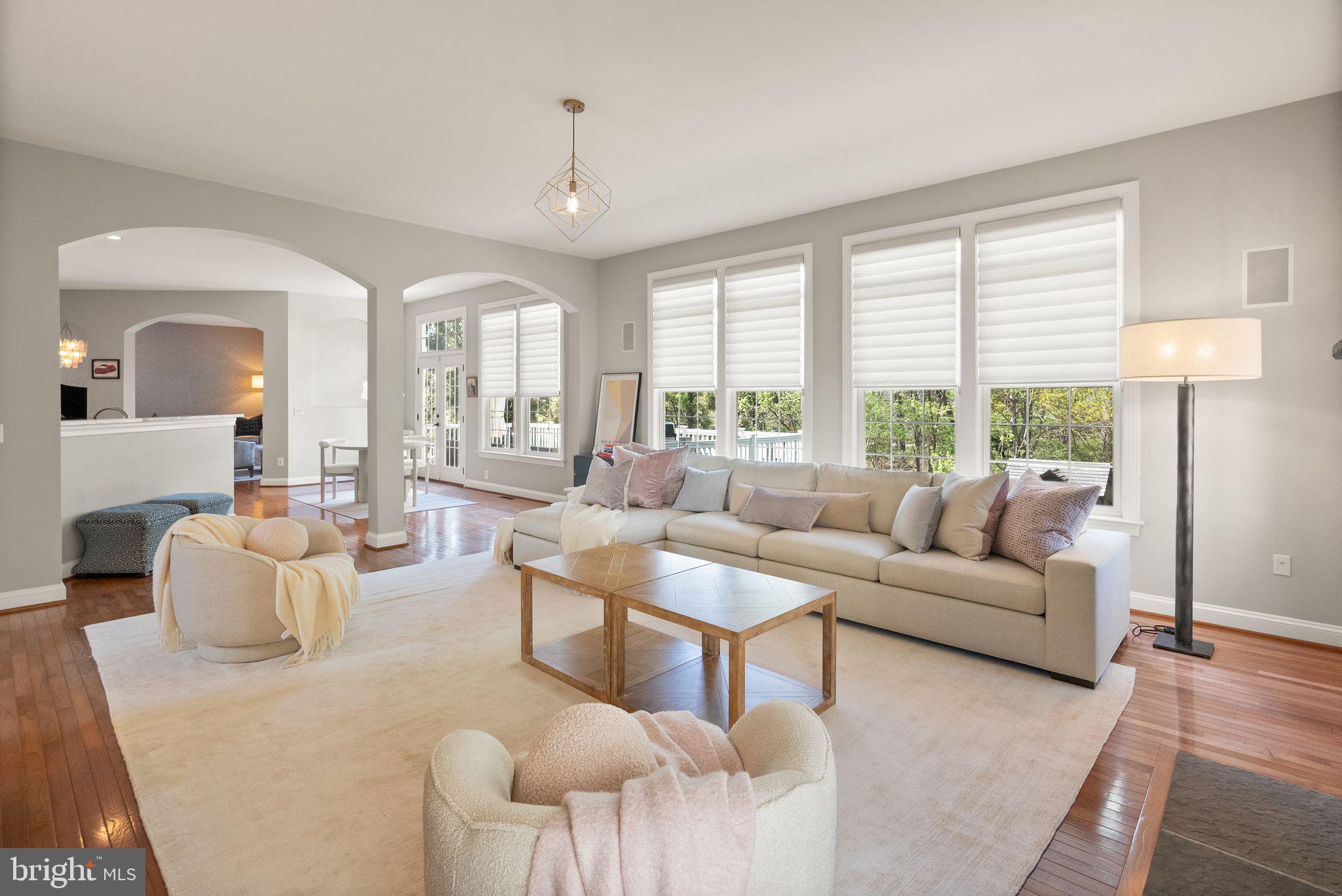 LANSDOWNE ON THE POTOMAC - Residential