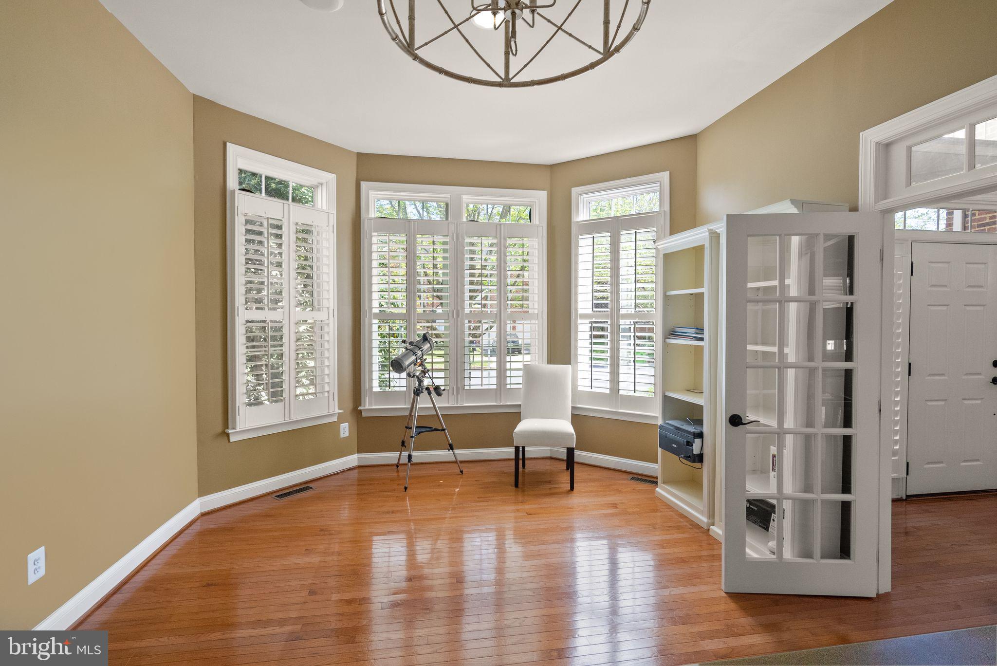 LANSDOWNE ON THE POTOMAC - Residential