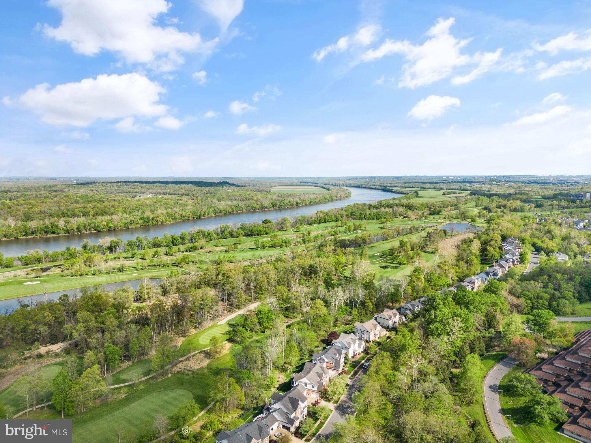 LANSDOWNE ON THE POTOMAC - Residential