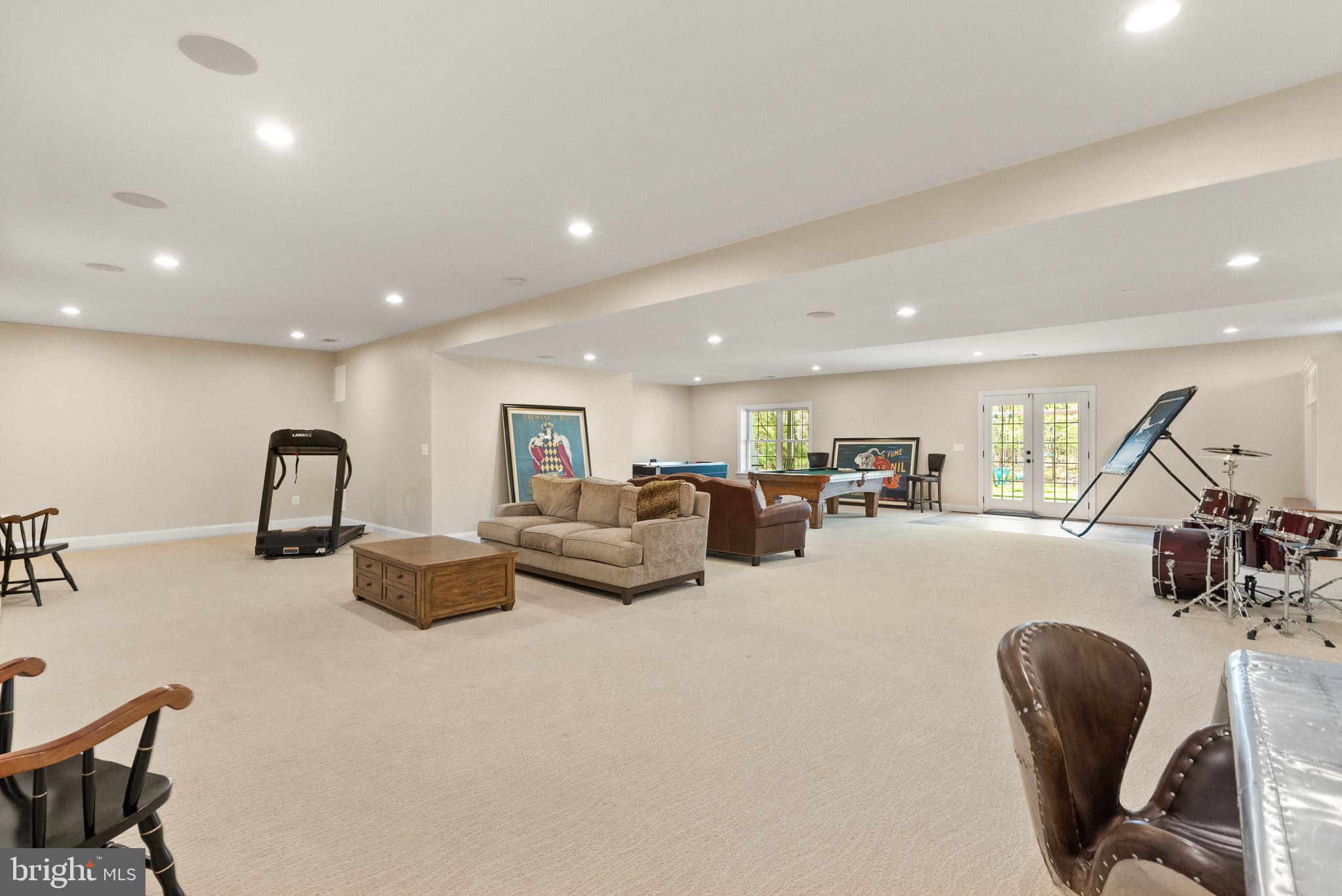 LANSDOWNE ON THE POTOMAC - Residential