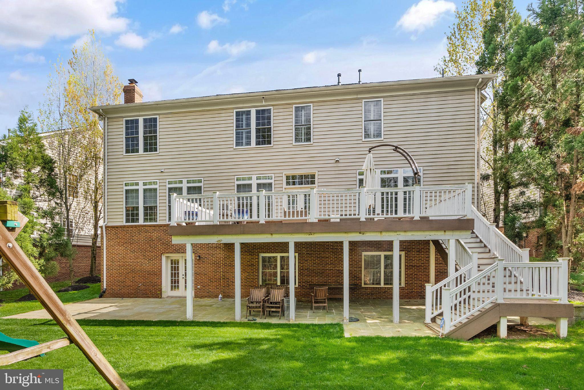 LANSDOWNE ON THE POTOMAC - Residential