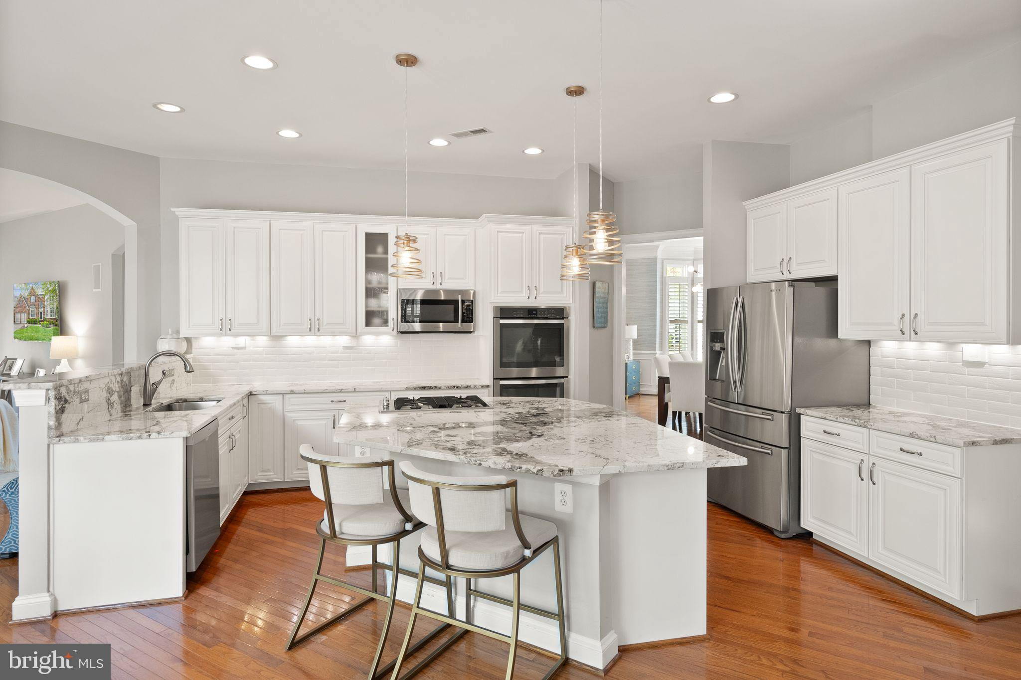 LANSDOWNE ON THE POTOMAC - Residential