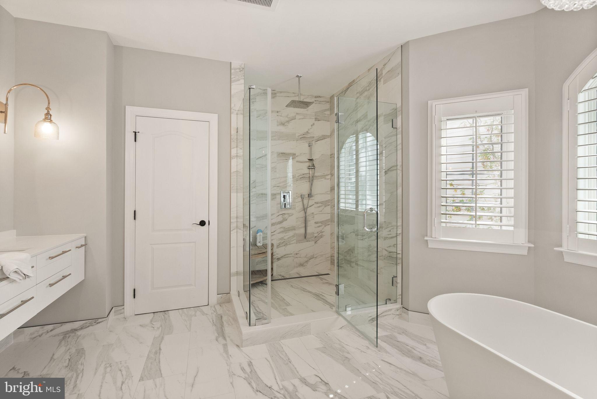 LANSDOWNE ON THE POTOMAC - Residential