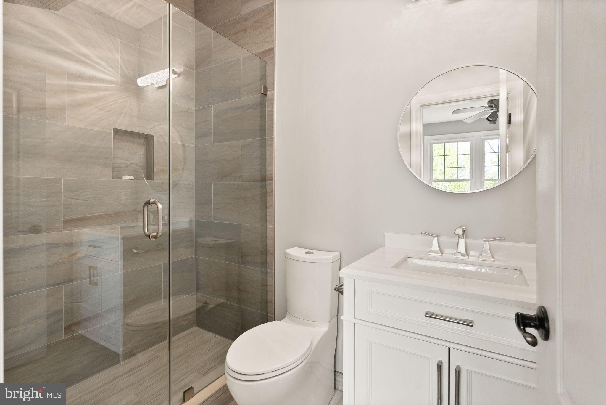 LANSDOWNE ON THE POTOMAC - Residential