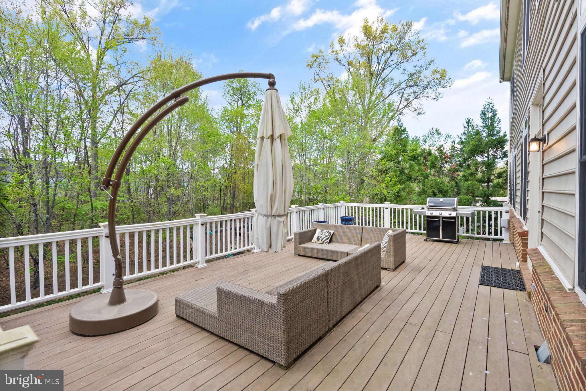 LANSDOWNE ON THE POTOMAC - Residential