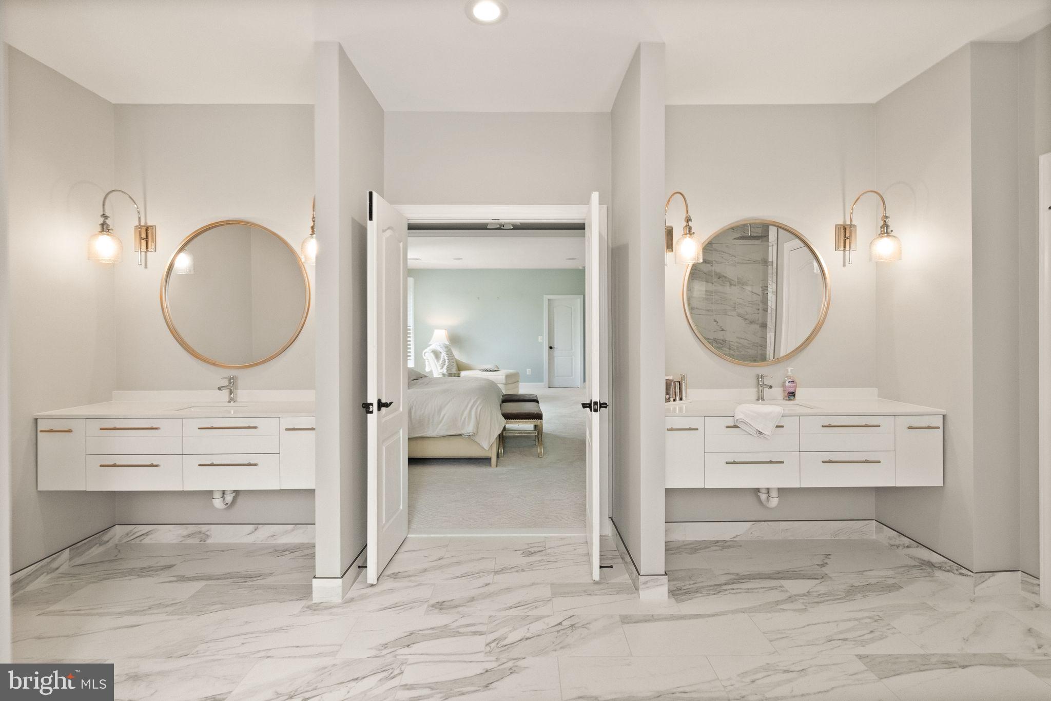 LANSDOWNE ON THE POTOMAC - Residential