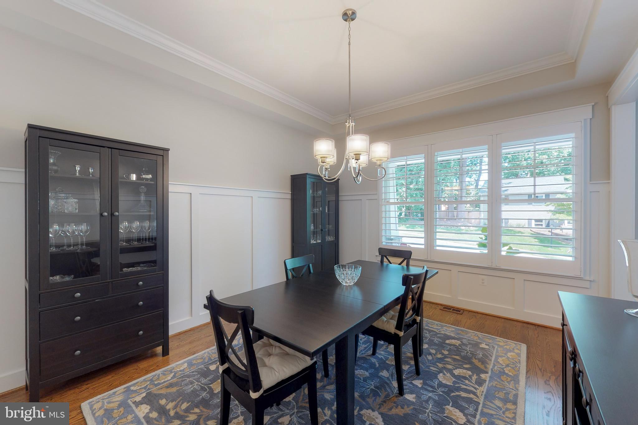 CRESCENT HILLS - Residential