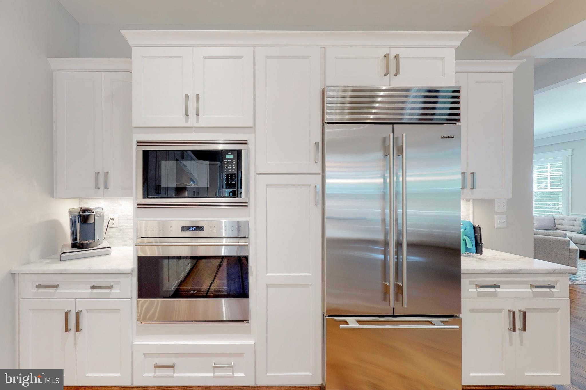 CRESCENT HILLS - Residential