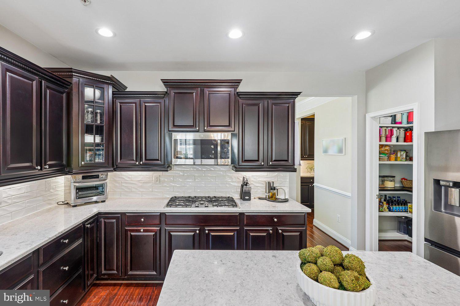 HIGHLAND MEADOWS - Residential