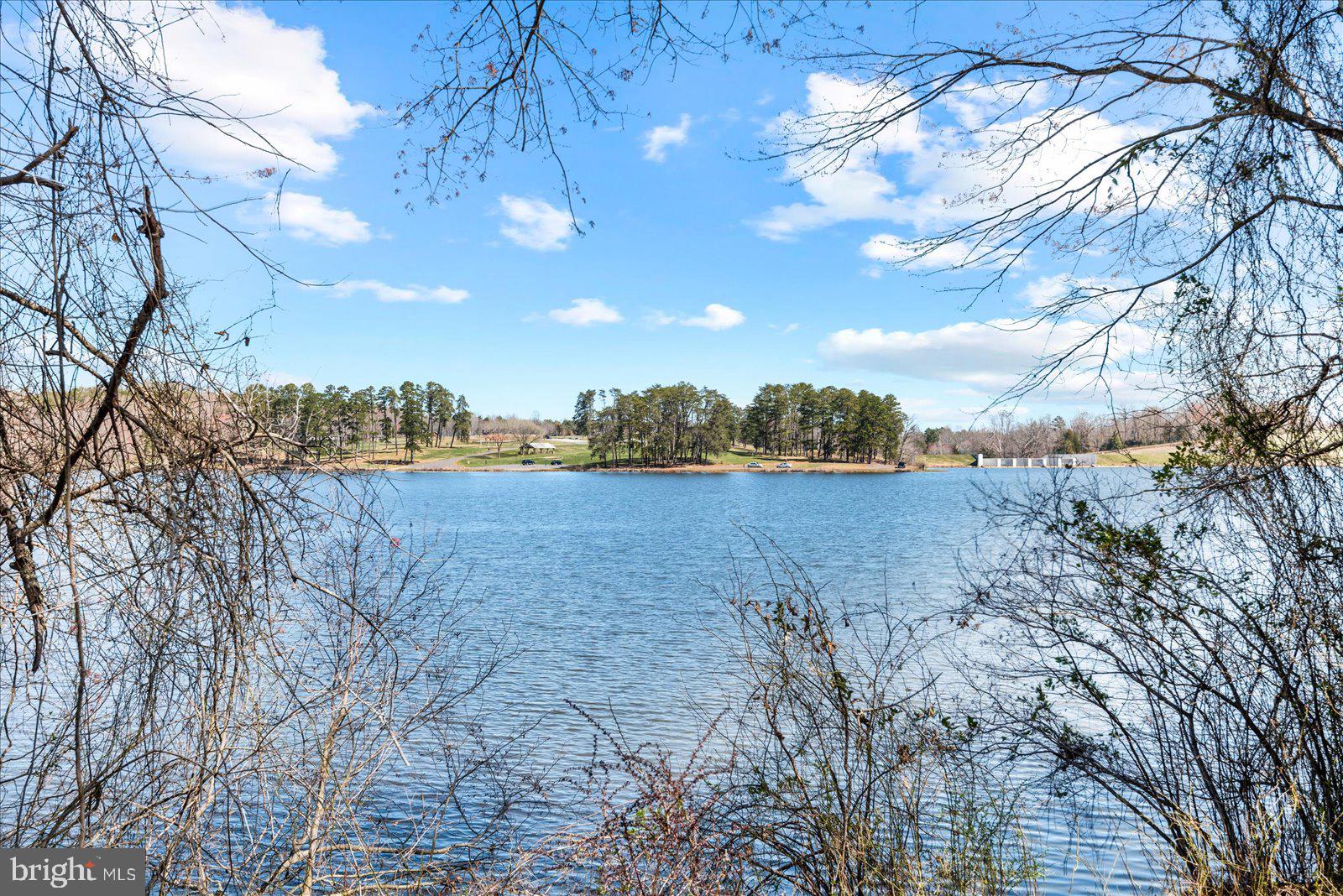 MOUNTAIN RUN LAKE - Residential