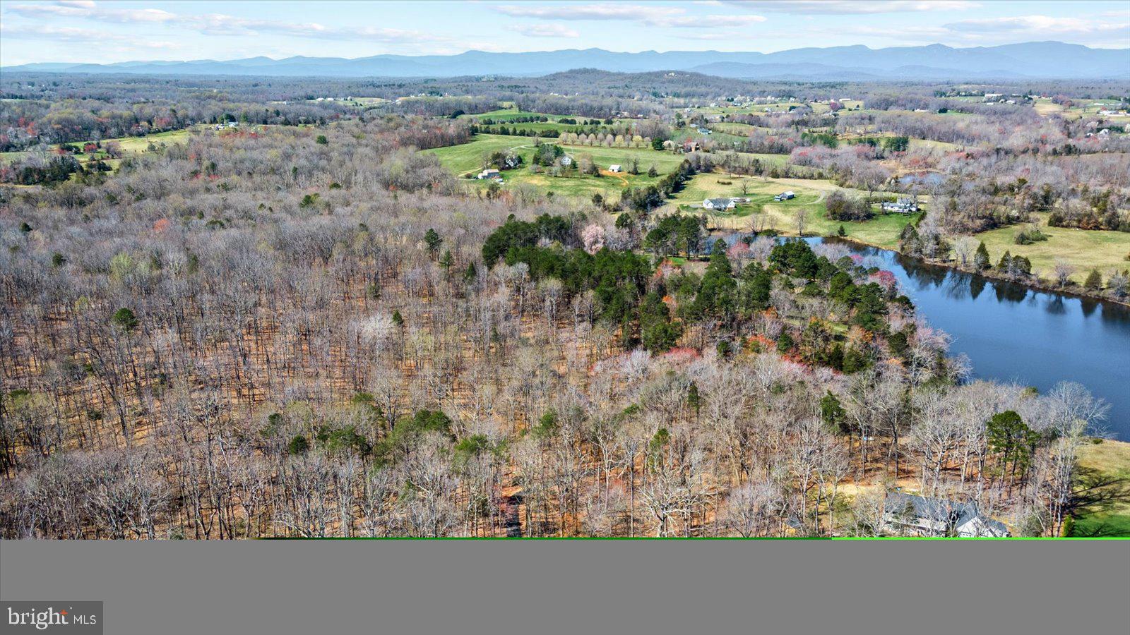 MOUNTAIN RUN LAKE - Residential