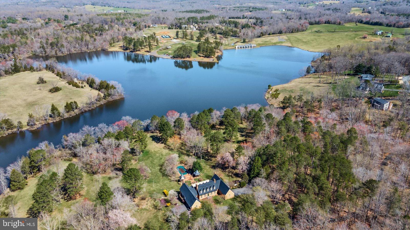 MOUNTAIN RUN LAKE - Residential