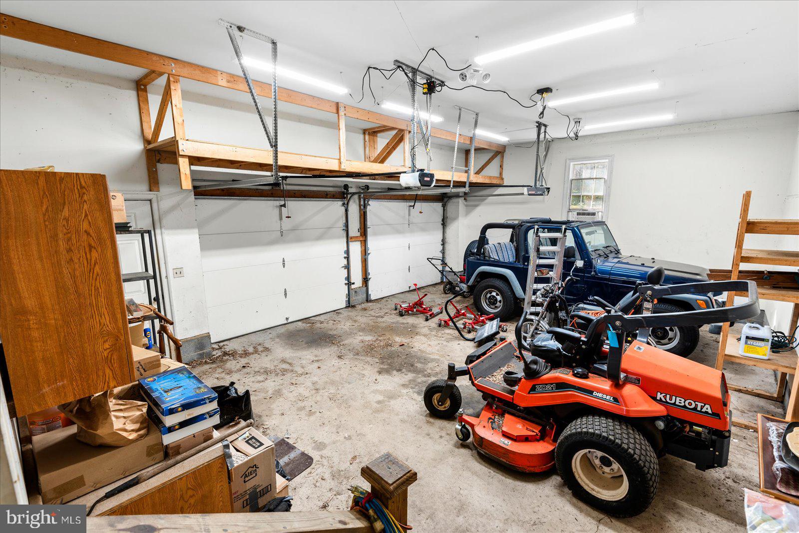 MOUNTAIN RUN LAKE - Residential