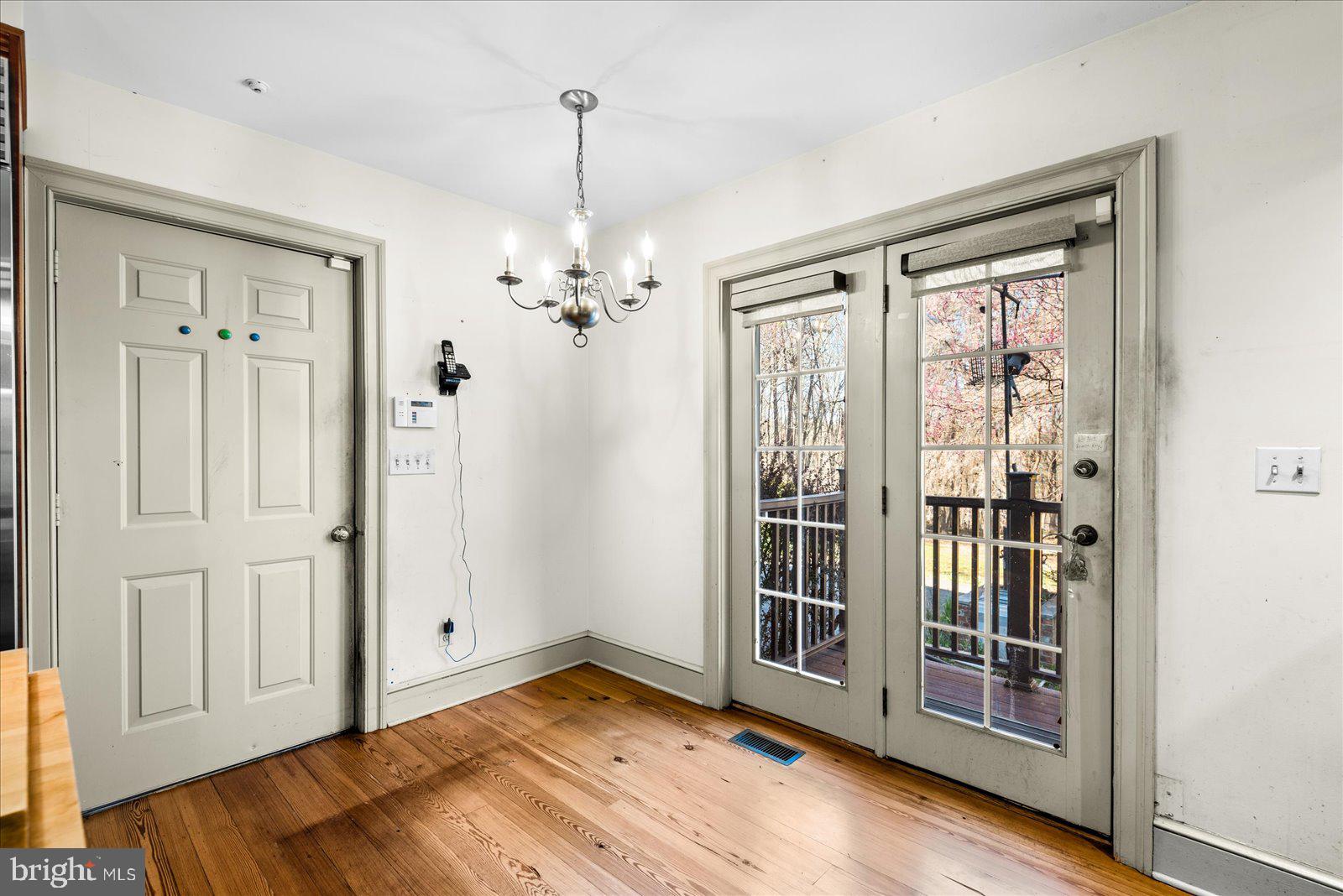 MOUNTAIN RUN LAKE - Residential