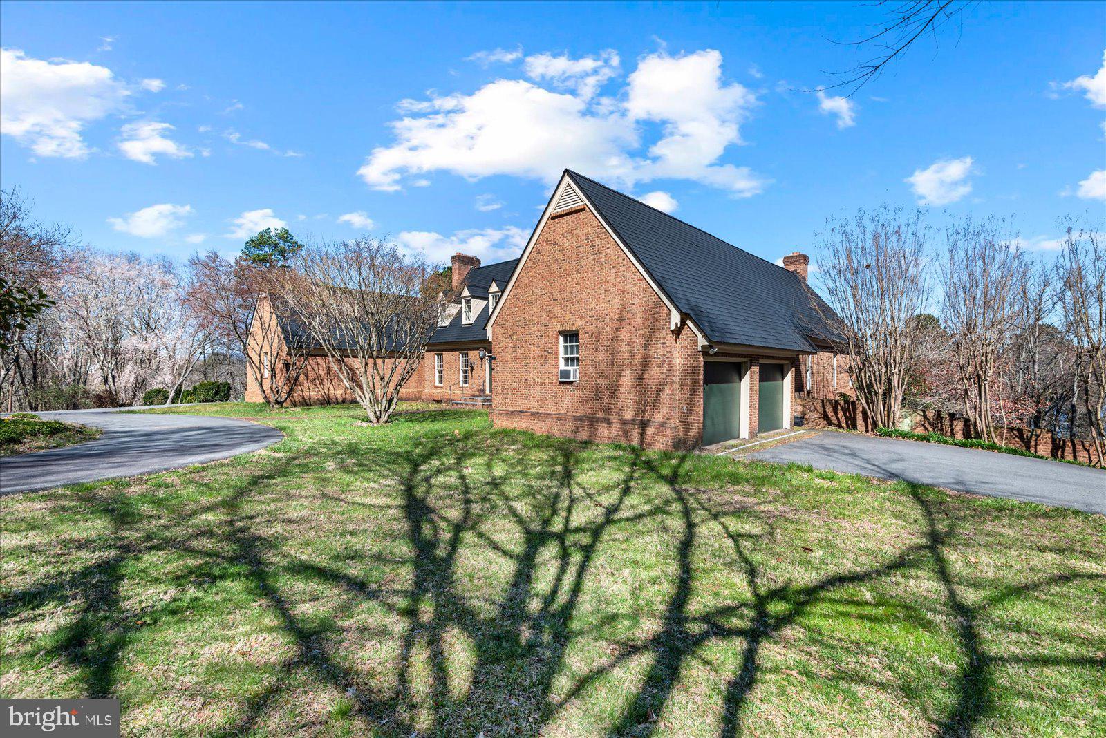 MOUNTAIN RUN LAKE - Residential