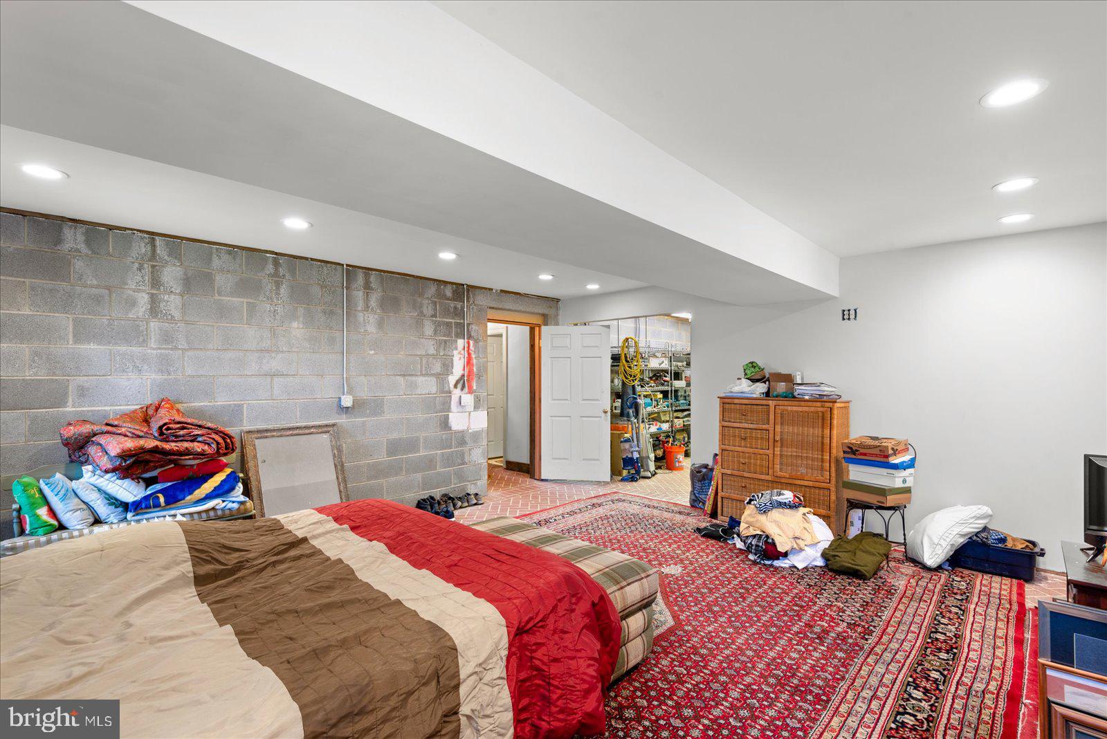 MOUNTAIN RUN LAKE - Residential