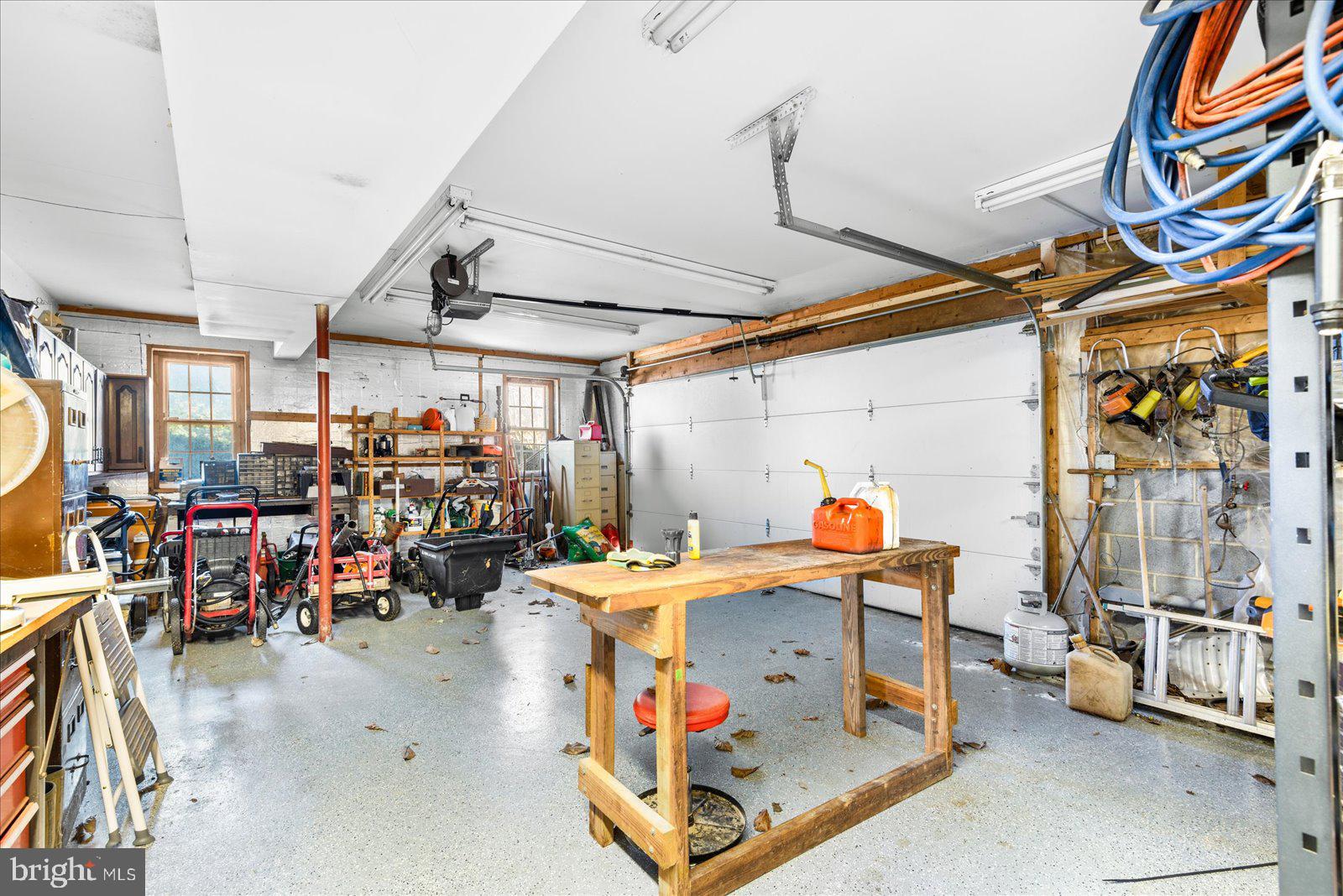 MOUNTAIN RUN LAKE - Residential