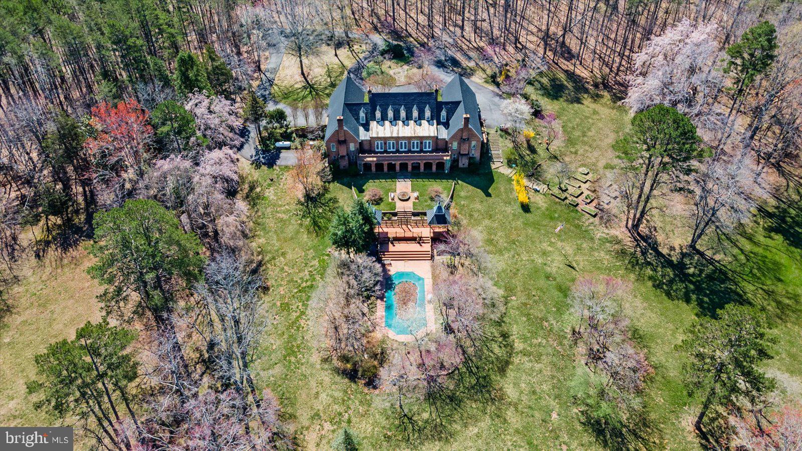 MOUNTAIN RUN LAKE - Residential