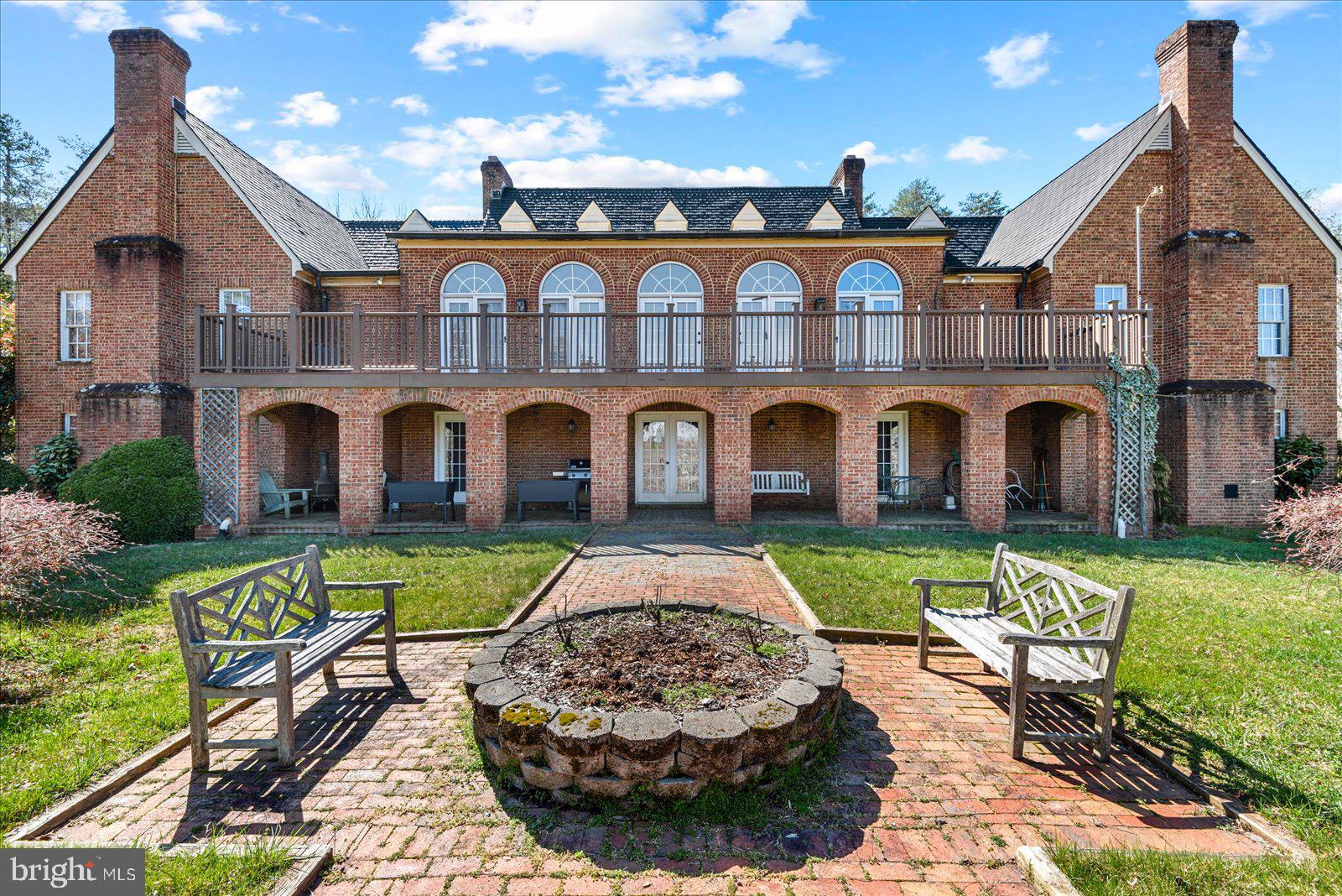 MOUNTAIN RUN LAKE - Residential