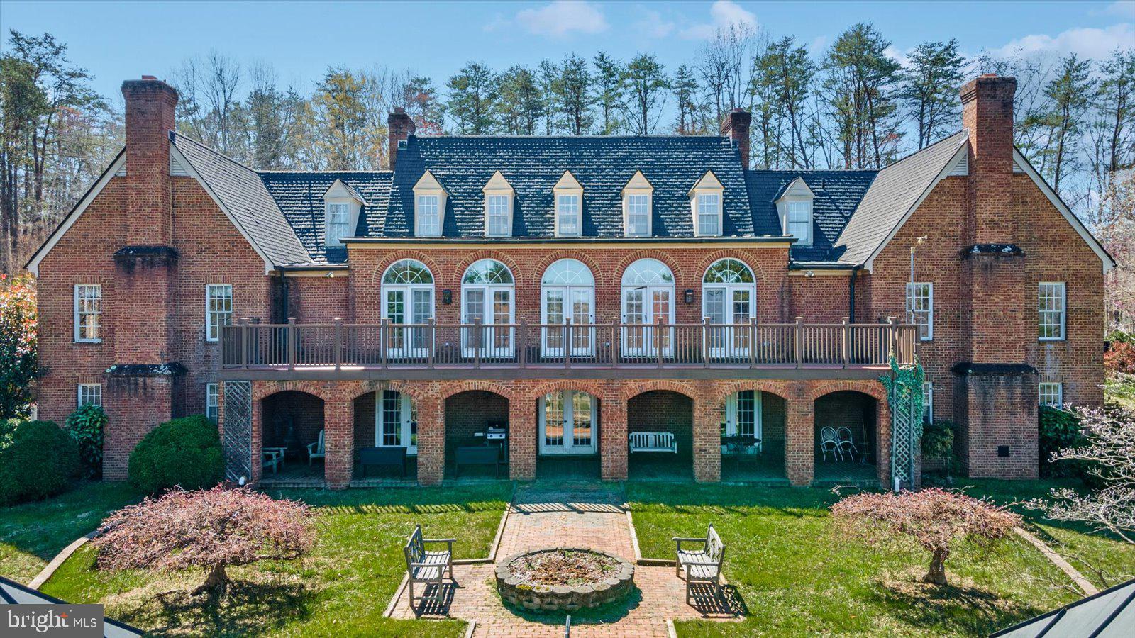 MOUNTAIN RUN LAKE - Residential