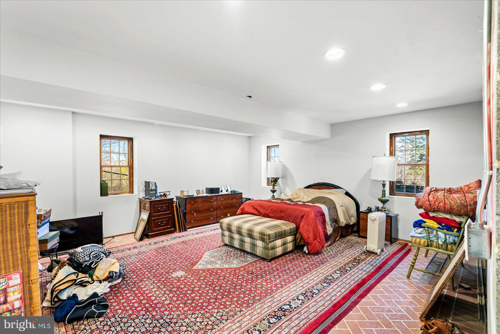 MOUNTAIN RUN LAKE - Residential