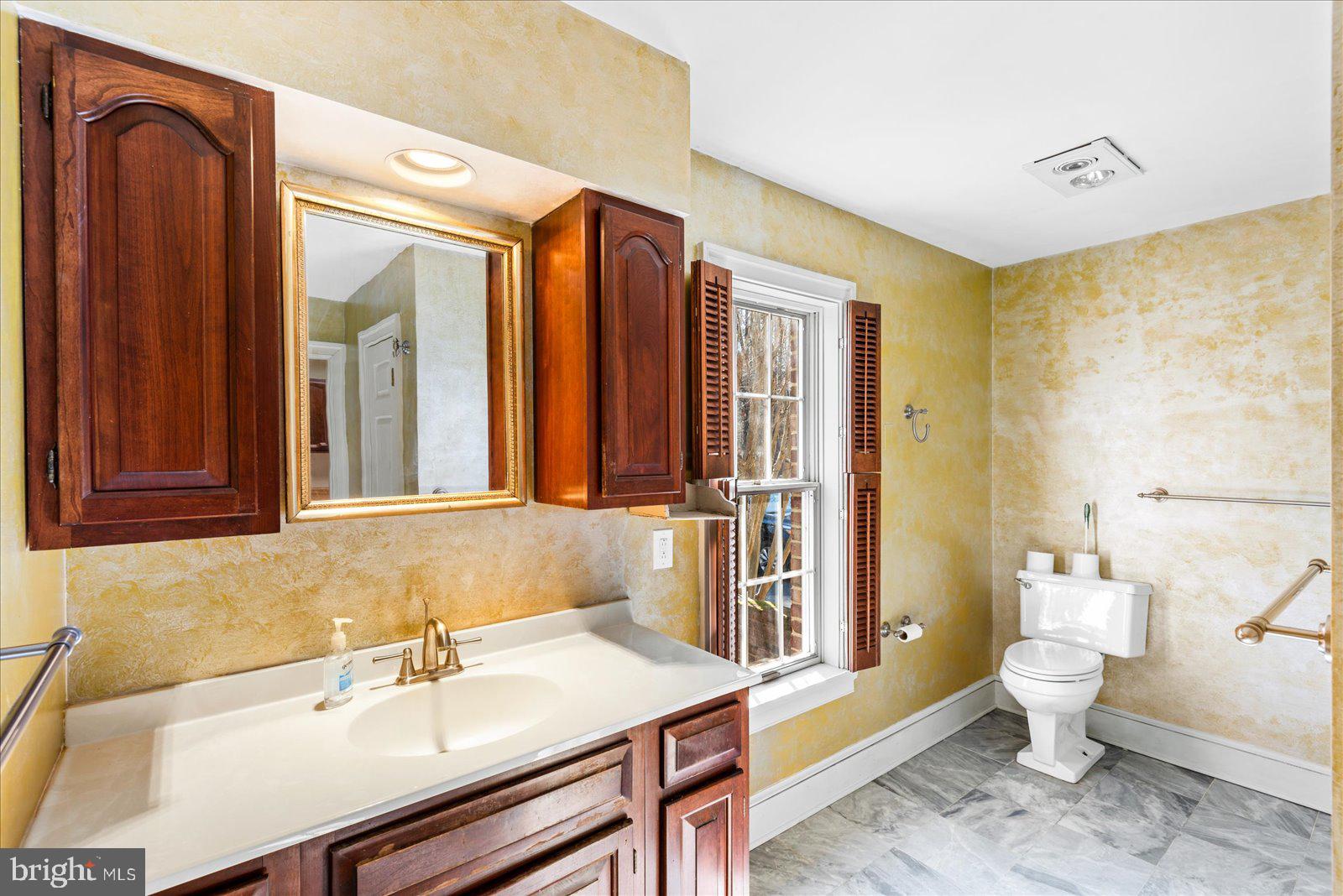 MOUNTAIN RUN LAKE - Residential