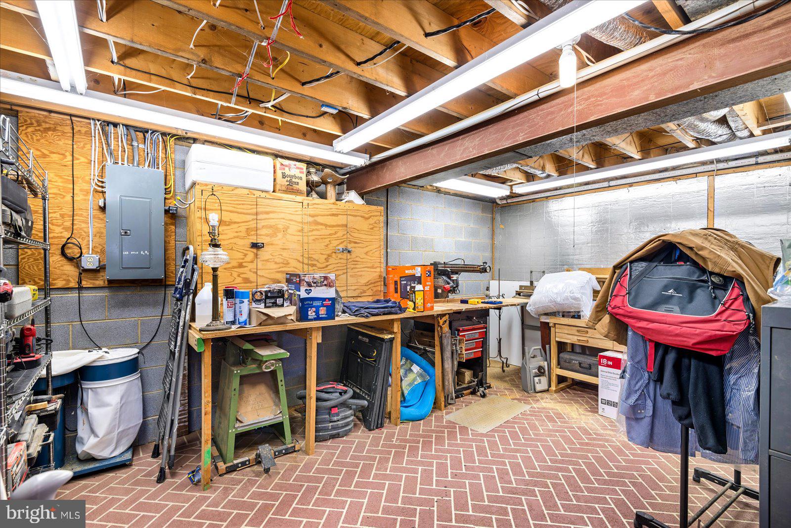 MOUNTAIN RUN LAKE - Residential