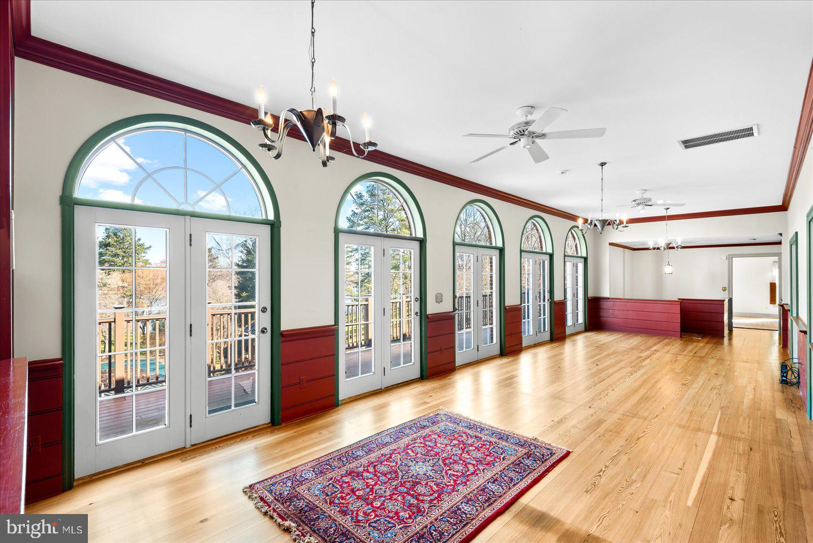 MOUNTAIN RUN LAKE - Residential