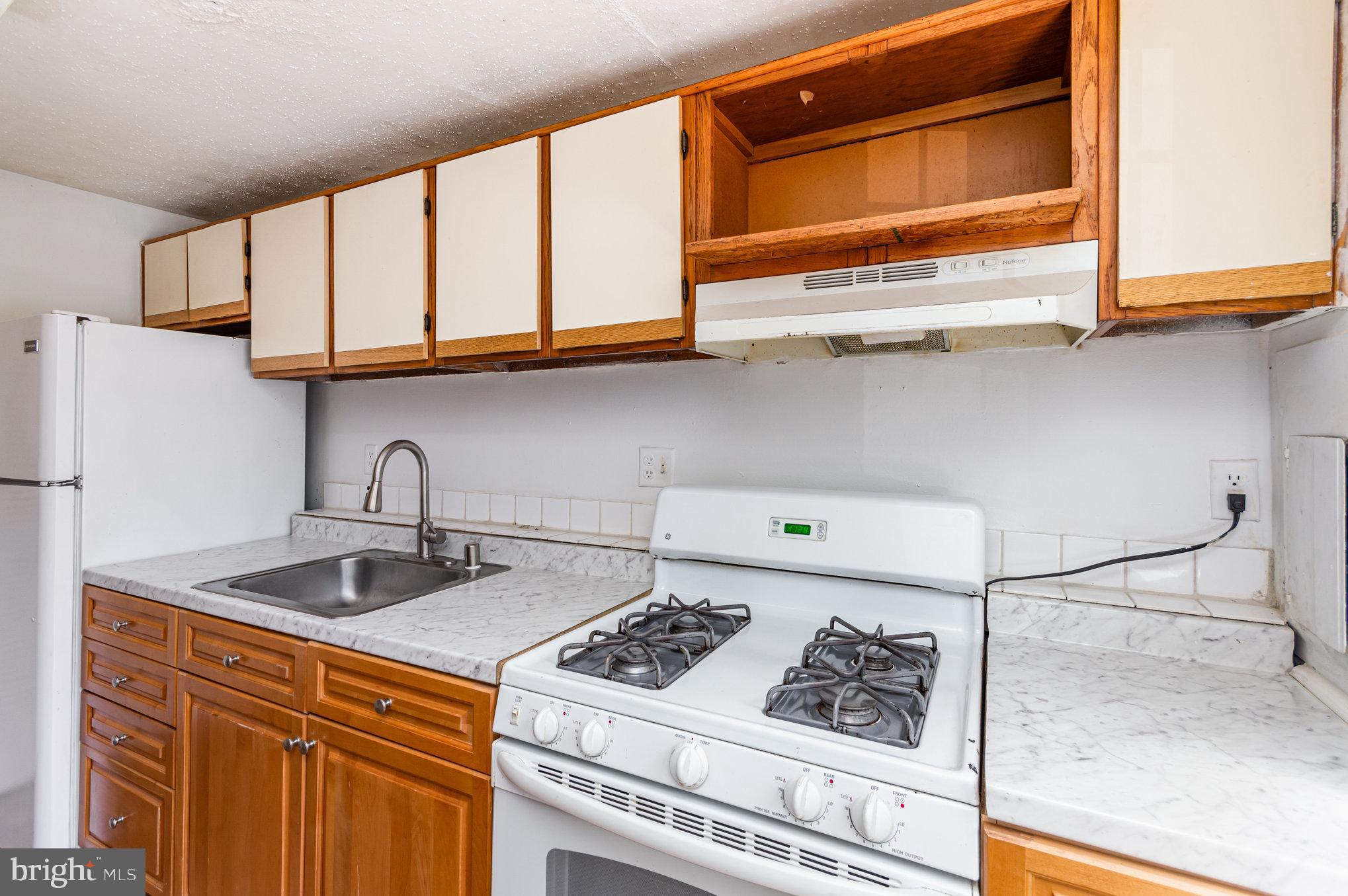 WINDMILL SQUARE - Residential