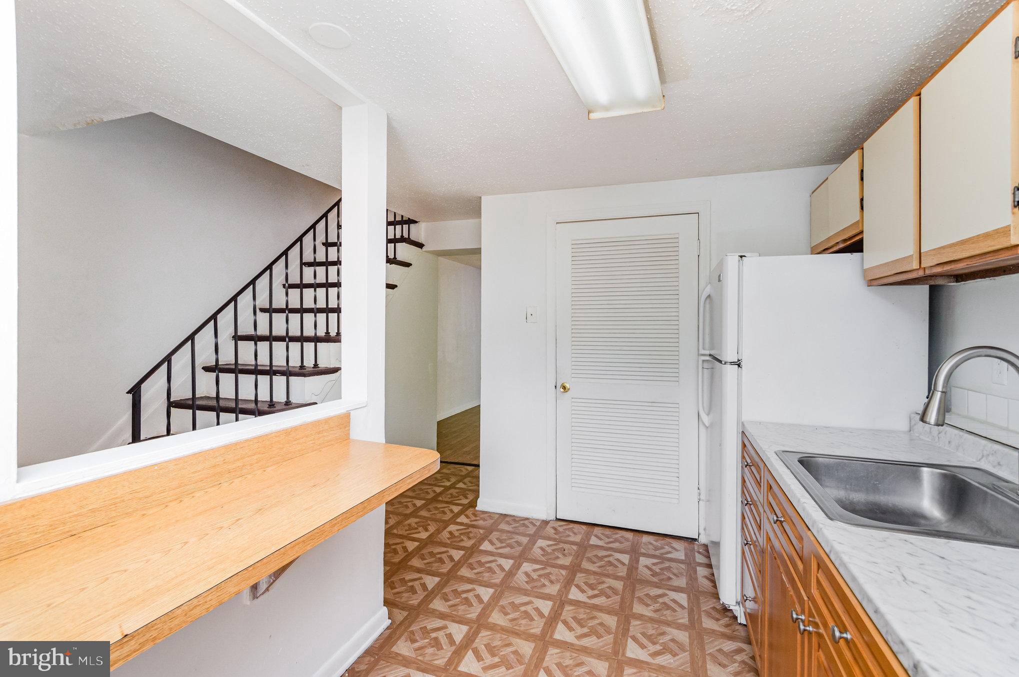 WINDMILL SQUARE - Residential