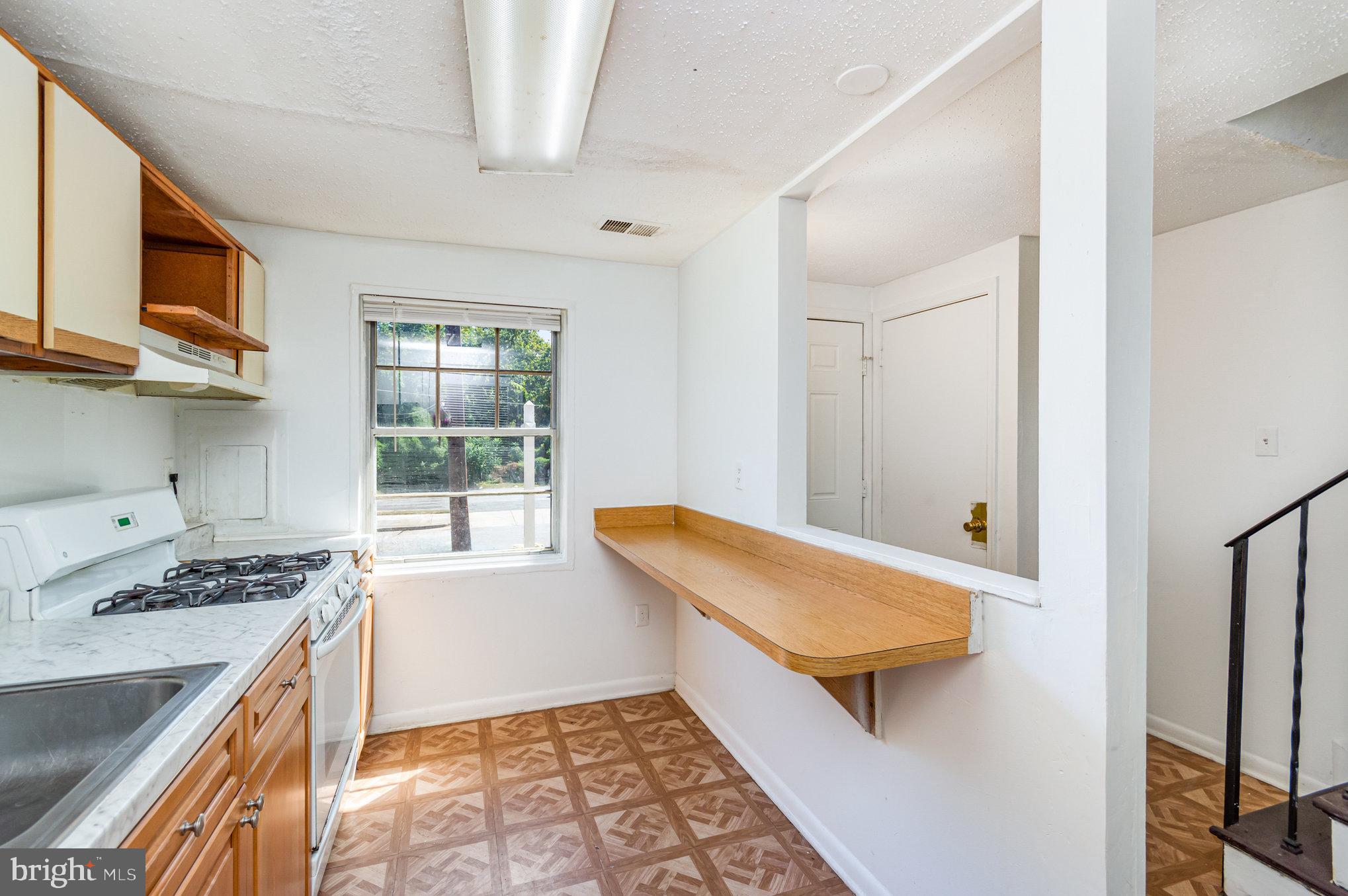 WINDMILL SQUARE - Residential