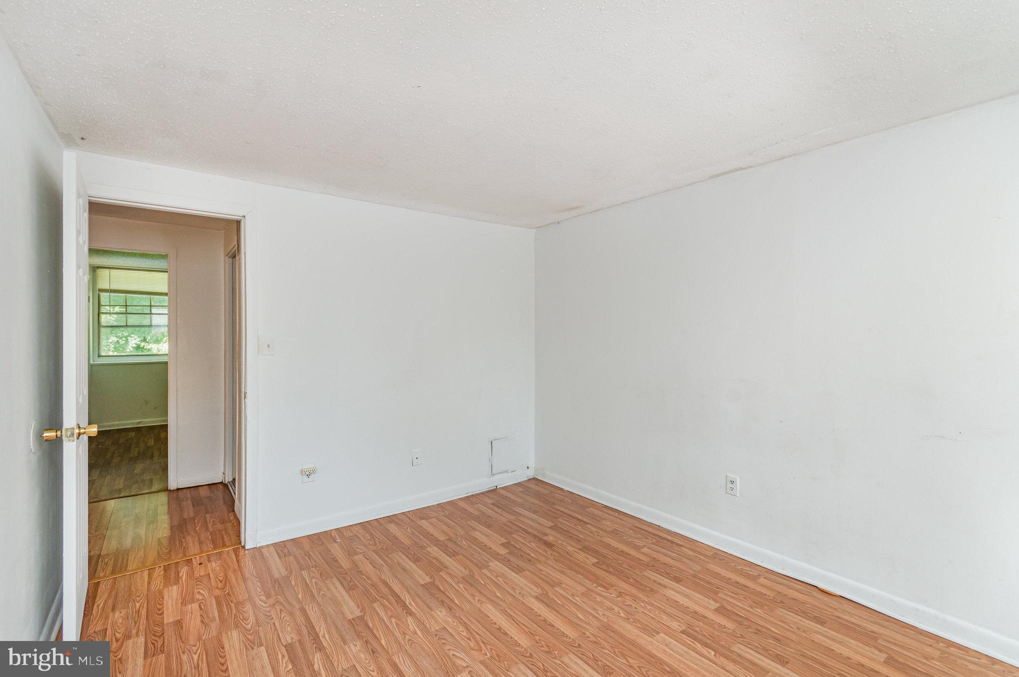 WINDMILL SQUARE - Residential