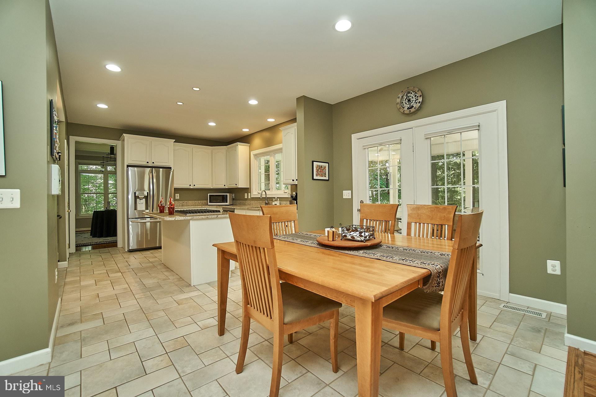 EMERALD OAKS - Residential