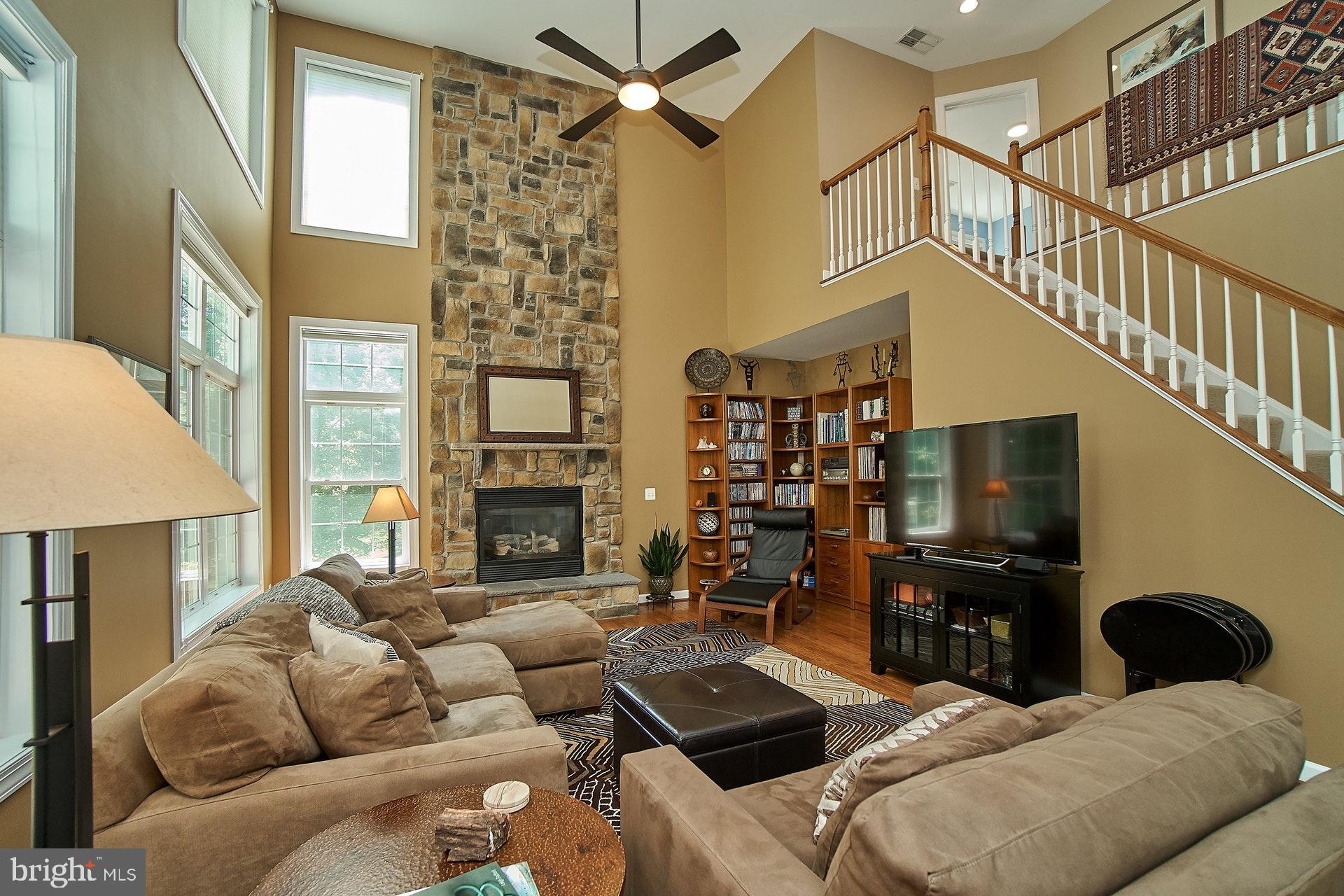 EMERALD OAKS - Residential