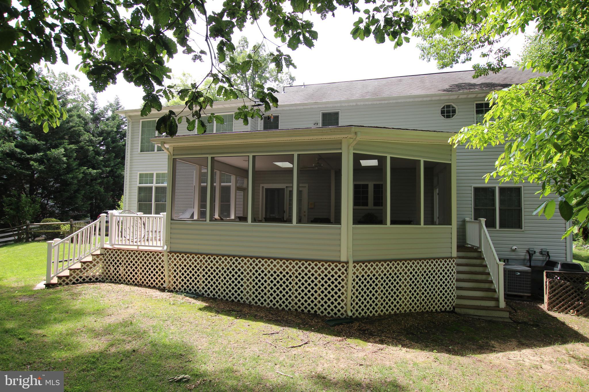 EMERALD OAKS - Residential