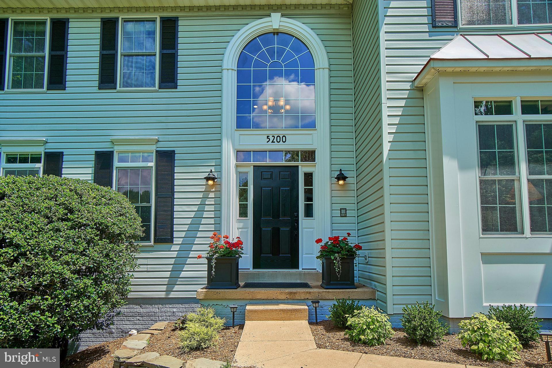 EMERALD OAKS - Residential