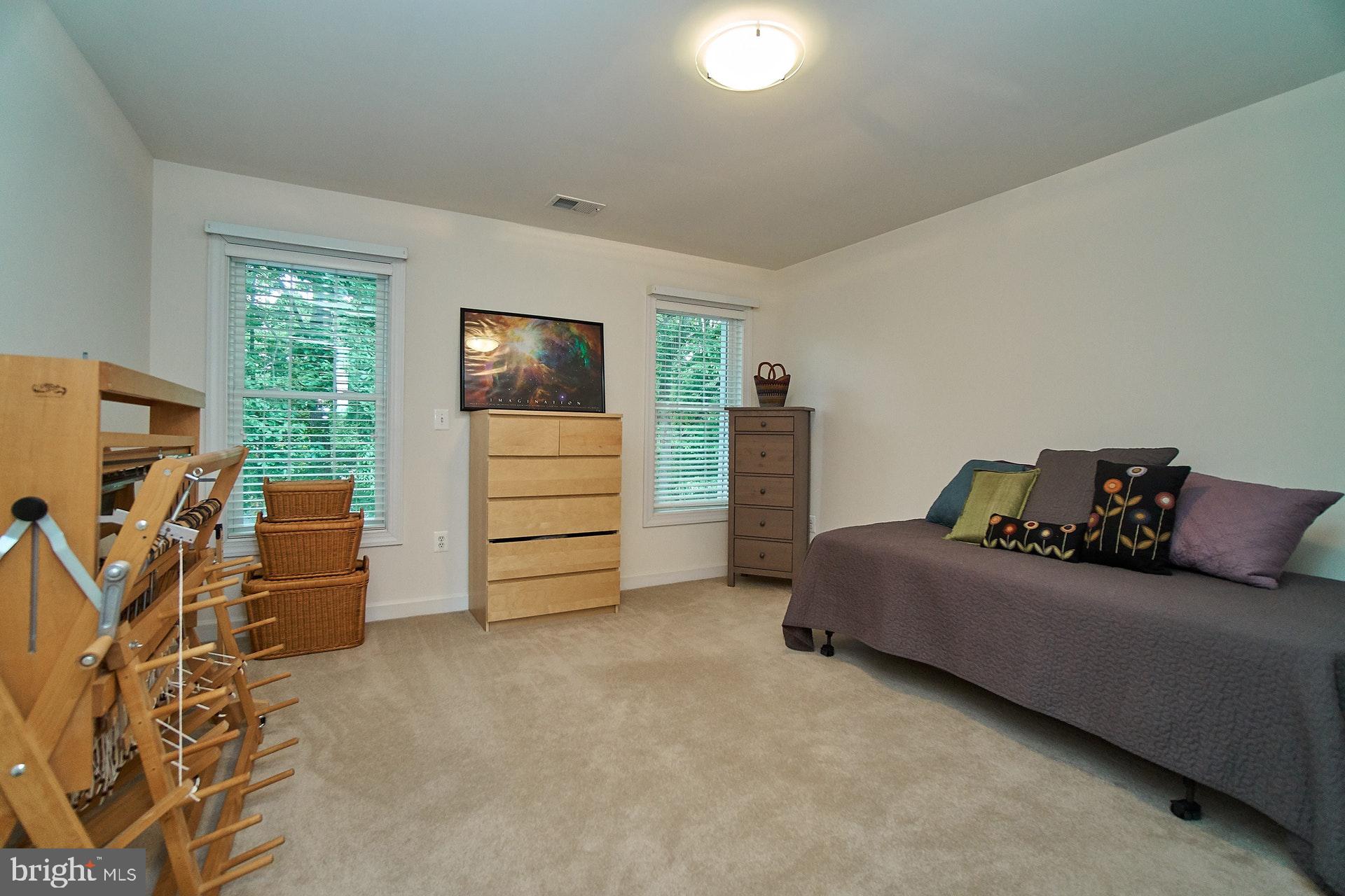 EMERALD OAKS - Residential