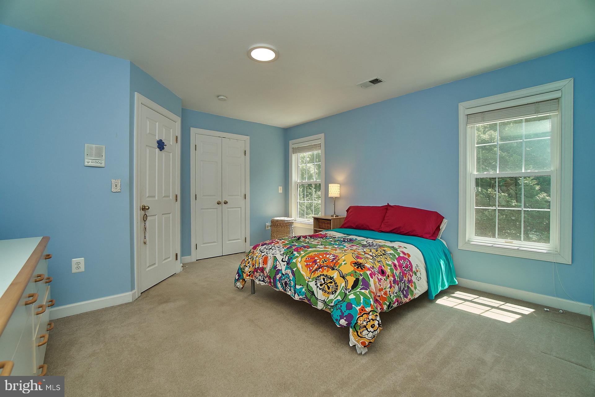 EMERALD OAKS - Residential