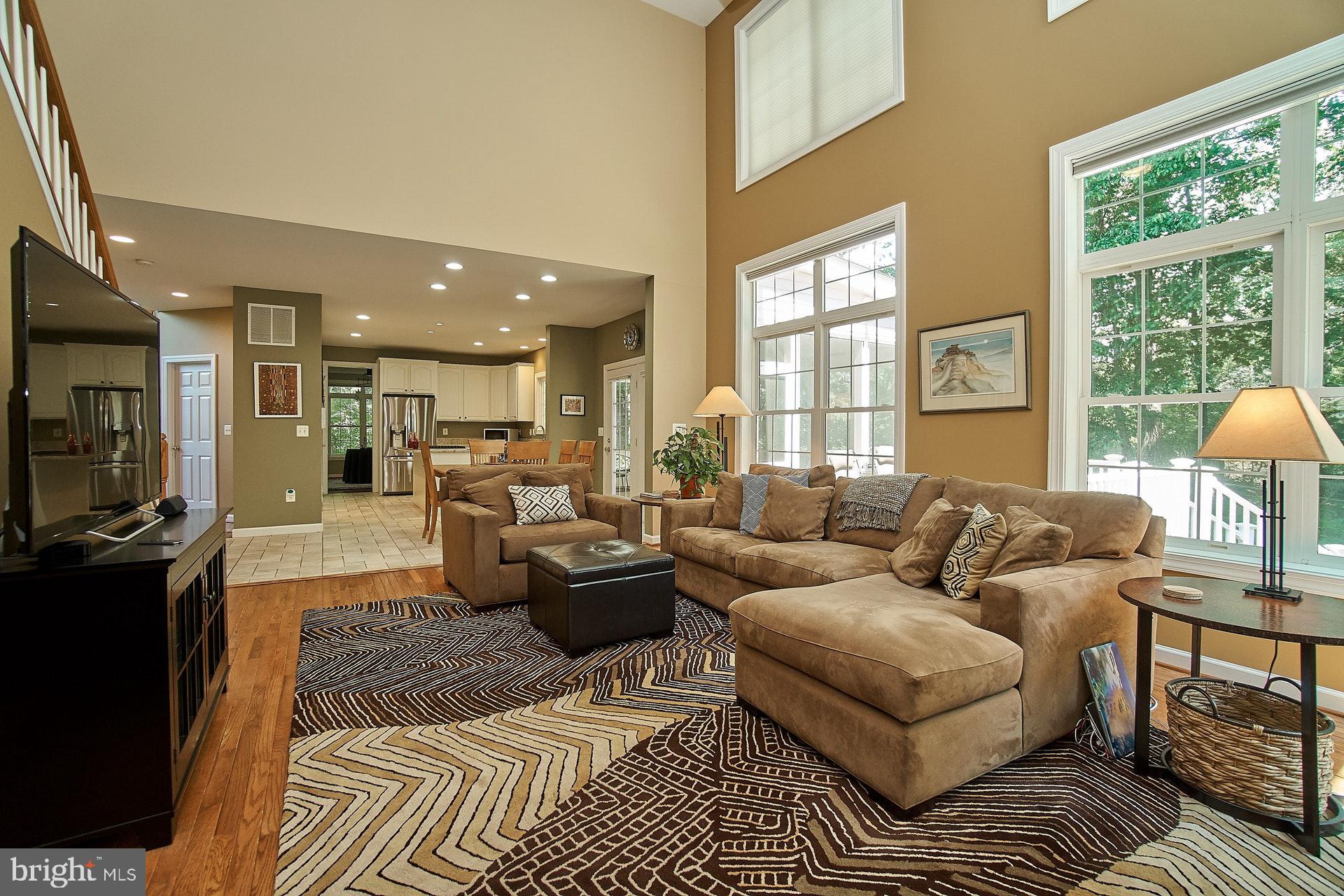 EMERALD OAKS - Residential