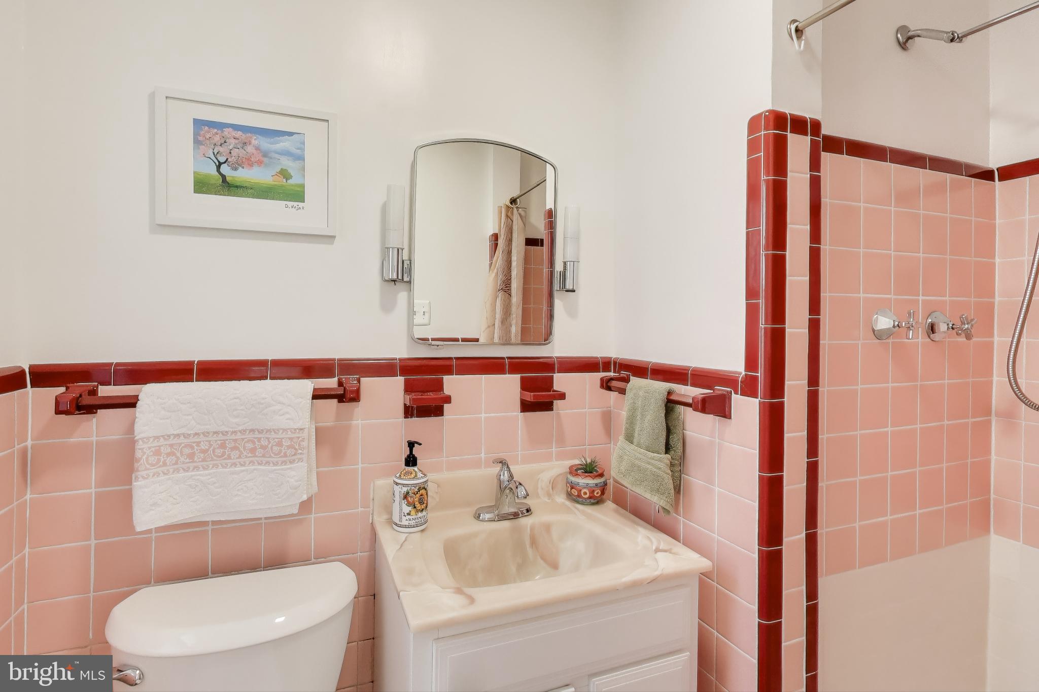 NORTH HILLS - Residential