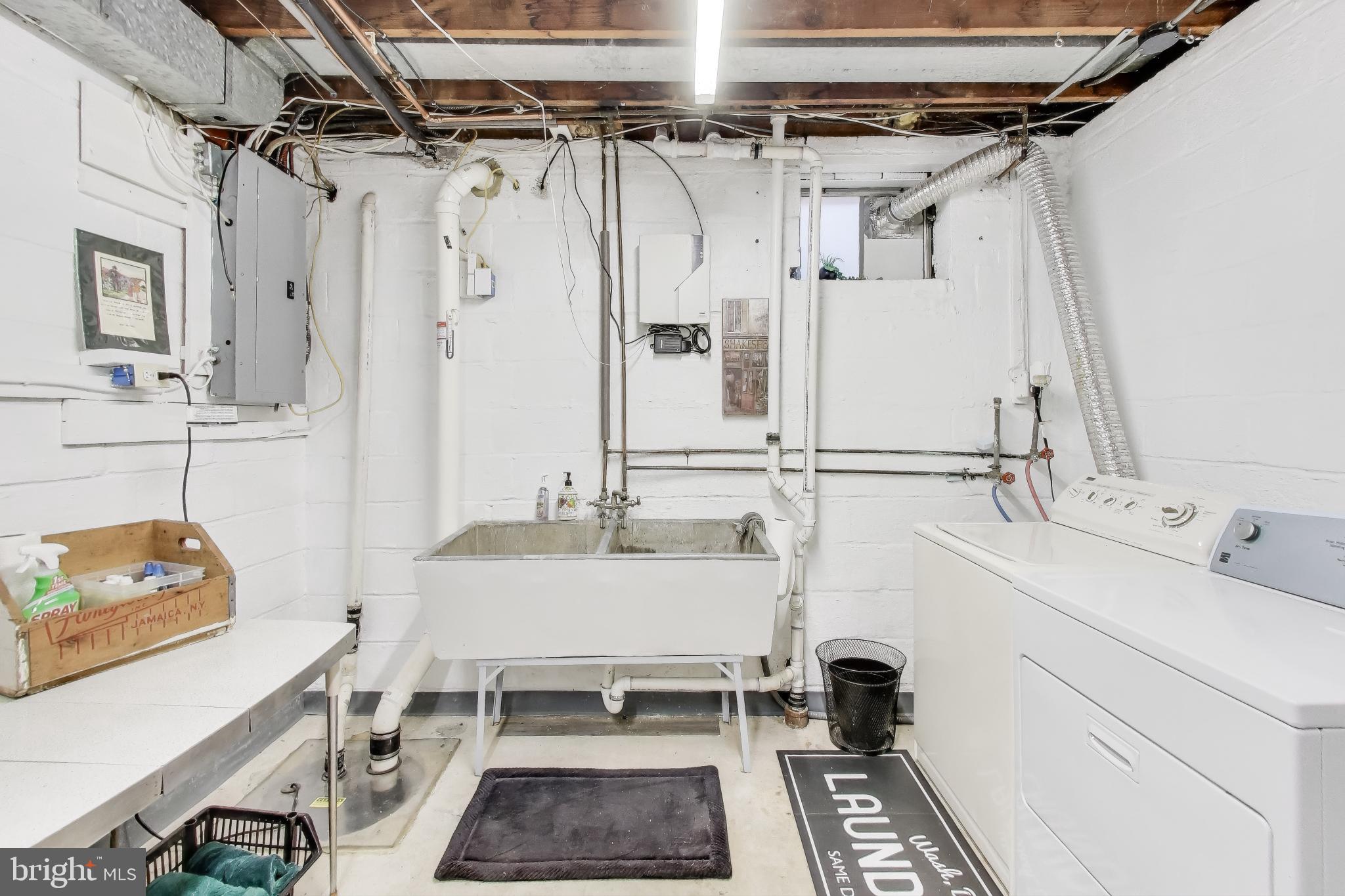 NORTH HILLS - Residential