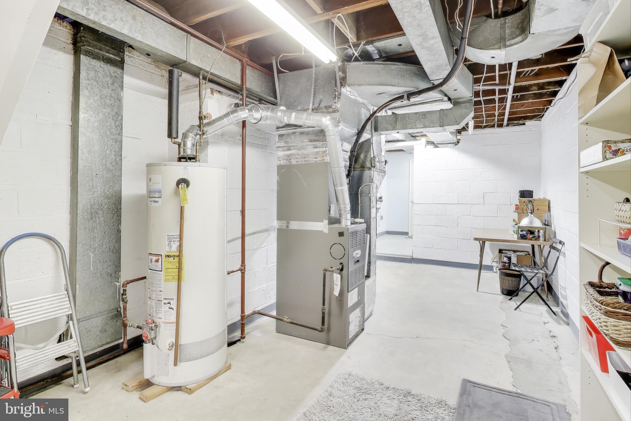 NORTH HILLS - Residential