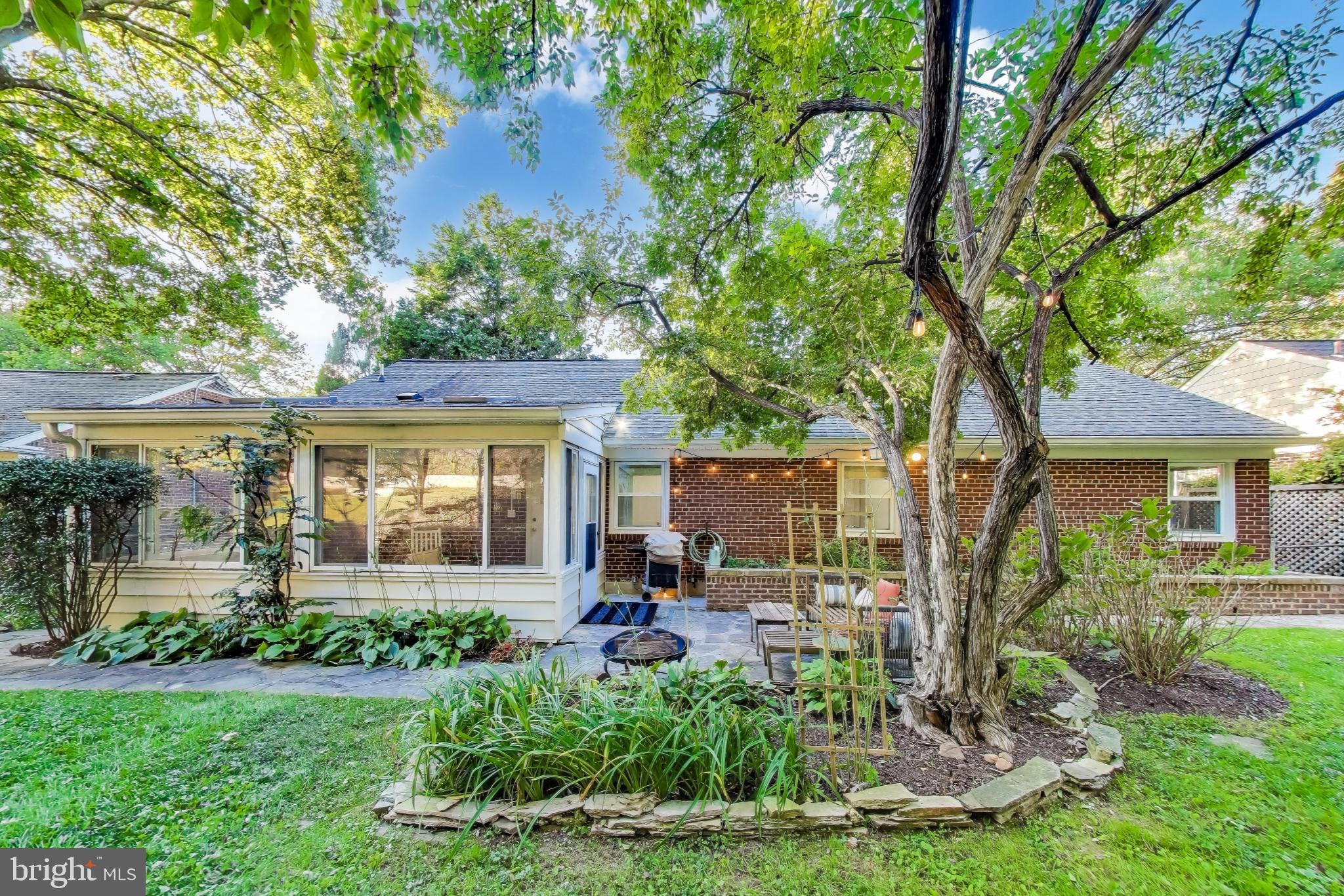 NORTH HILLS - Residential