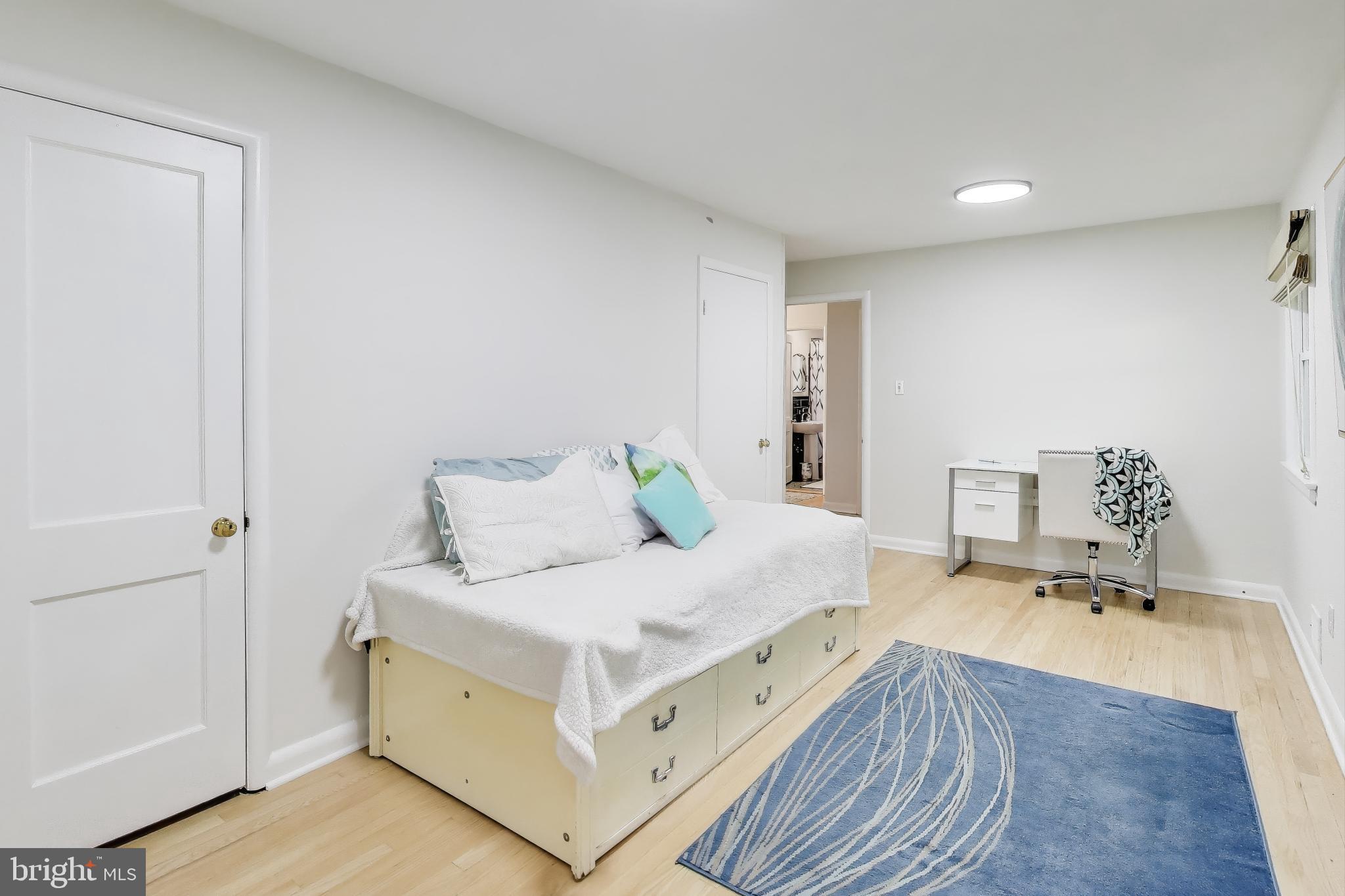 NORTH HILLS - Residential