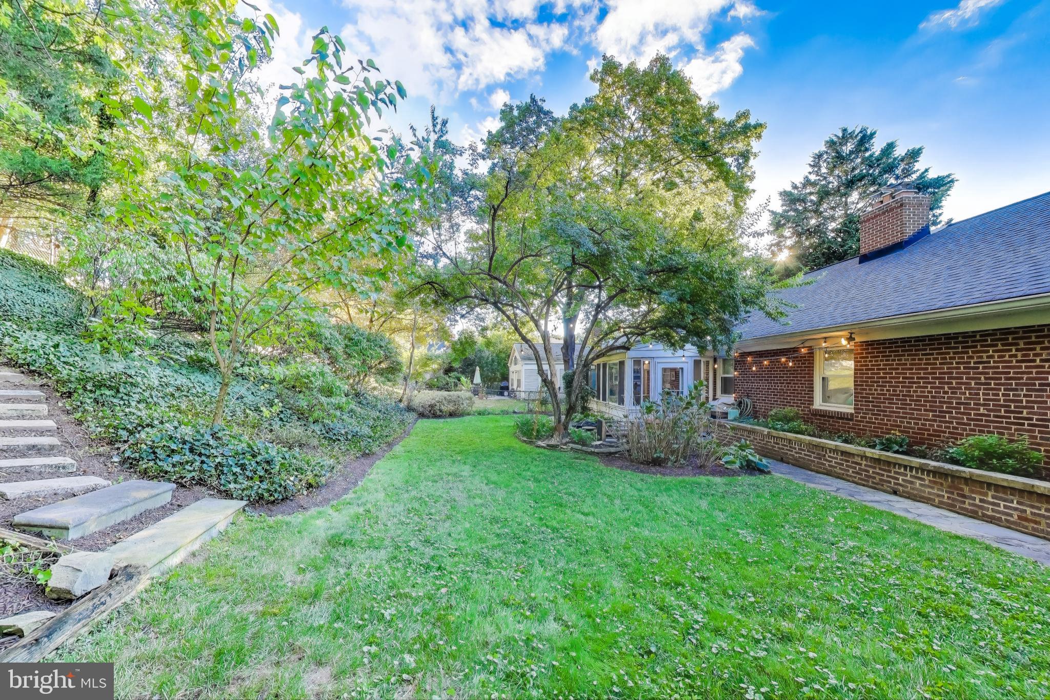 NORTH HILLS - Residential