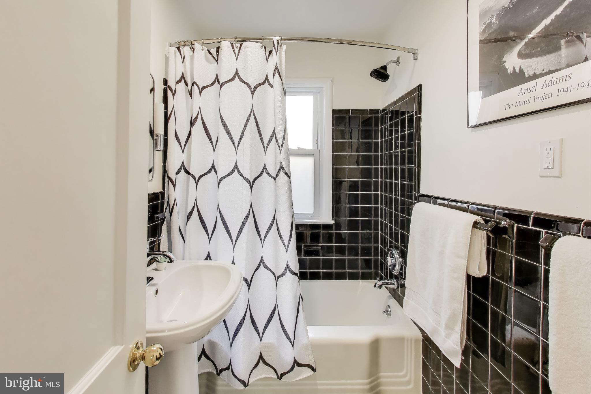 NORTH HILLS - Residential