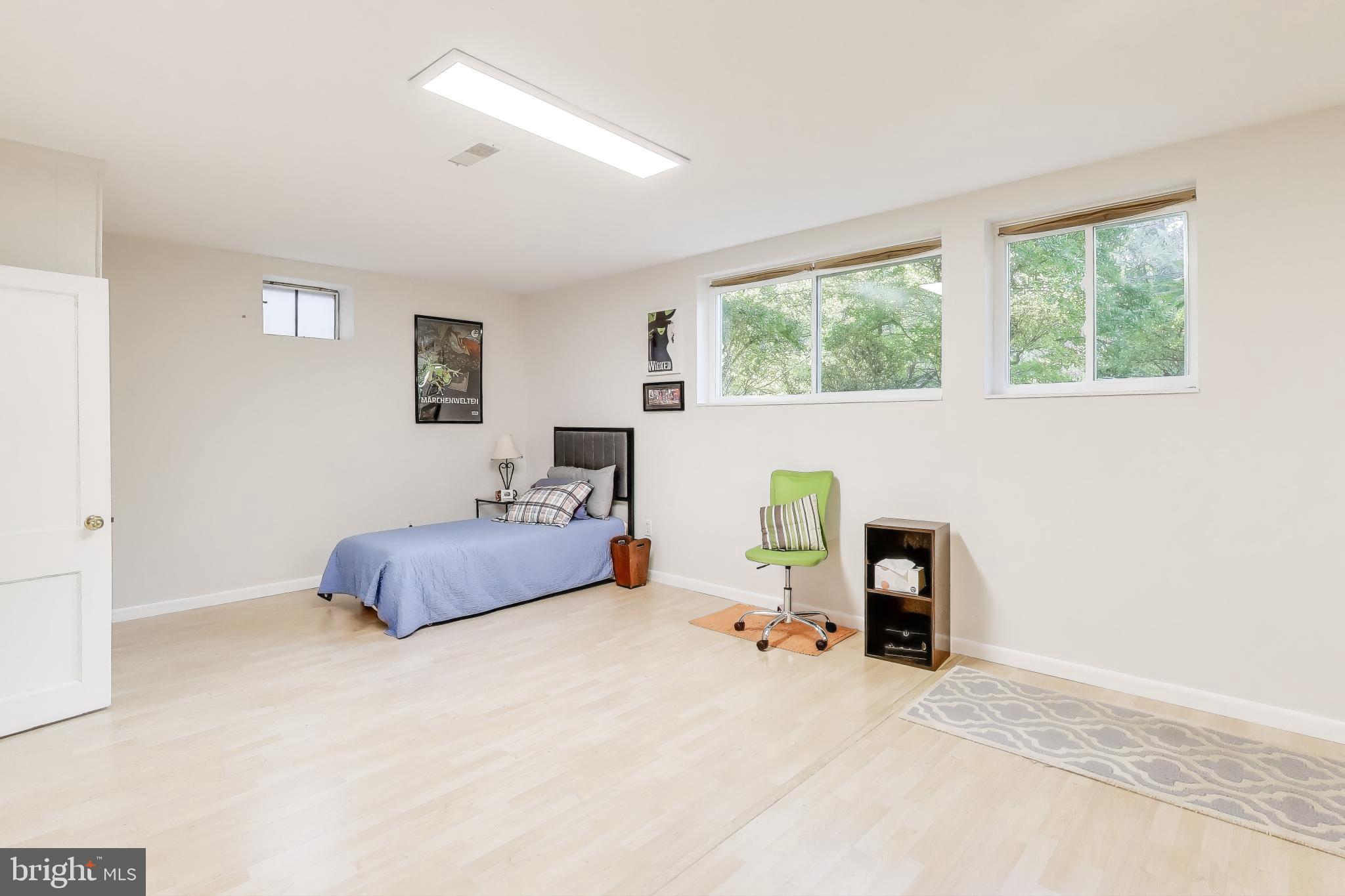 NORTH HILLS - Residential